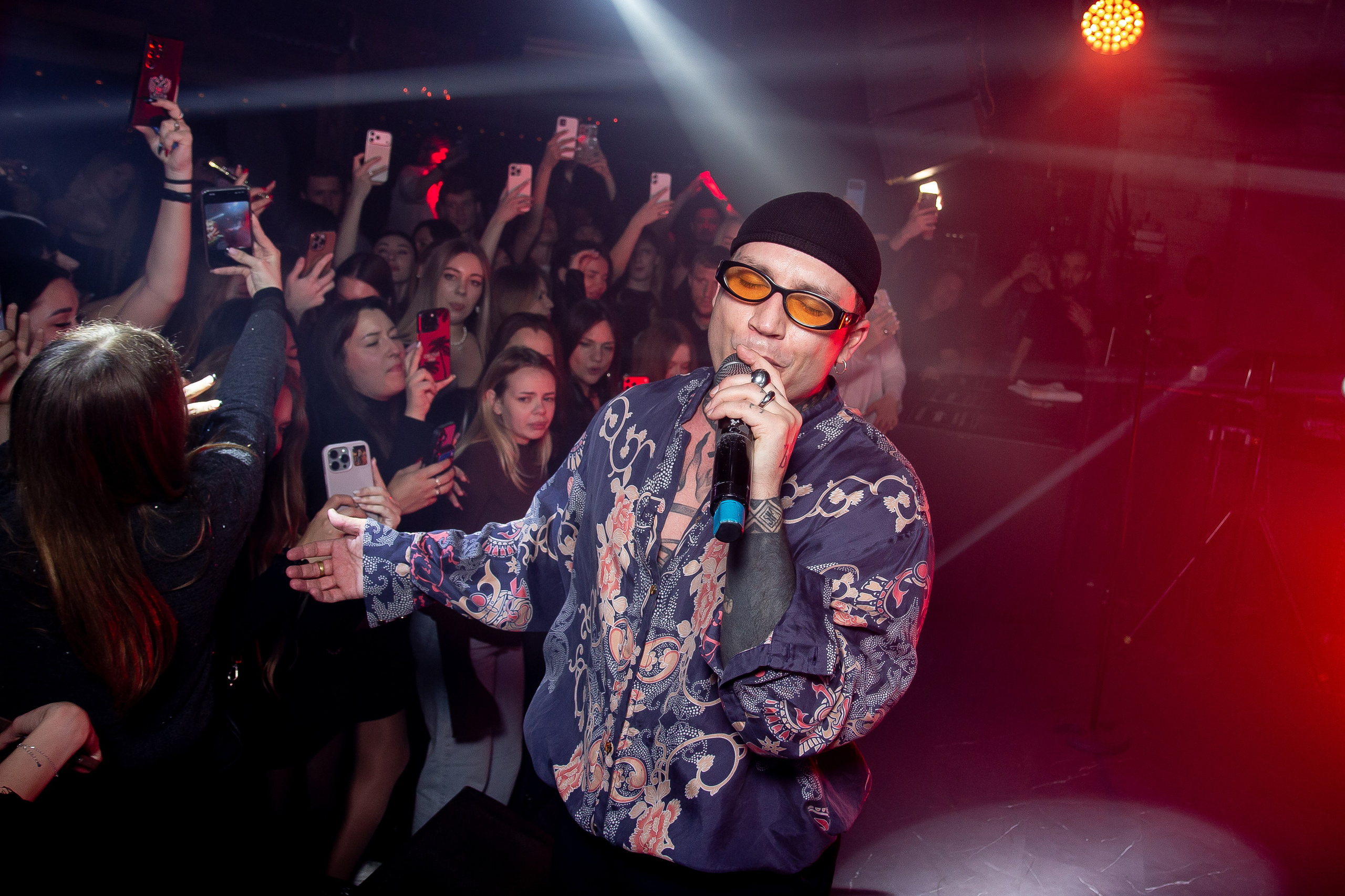 Концерт VA.NO | QUEST PISTOLS SHOW. Репортажный фотограф в Ялте Алексей Семёнов