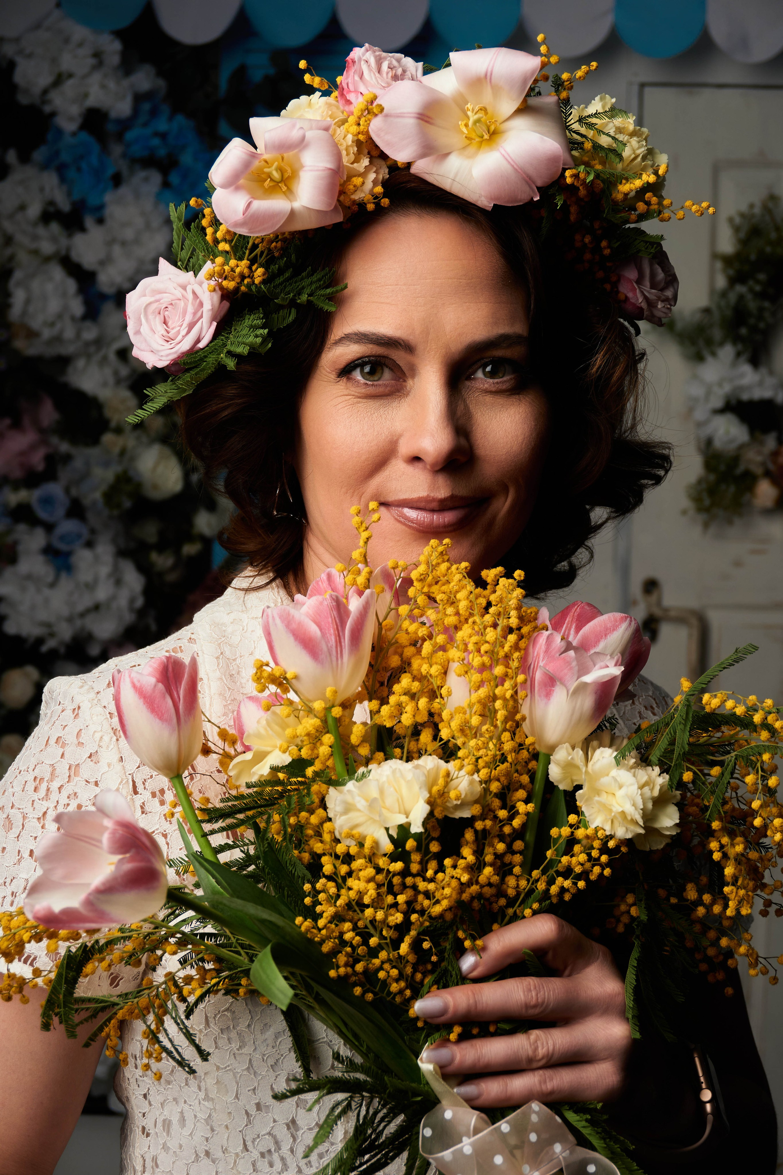 Женщина в цветах. Фотосессия к 8 марта.