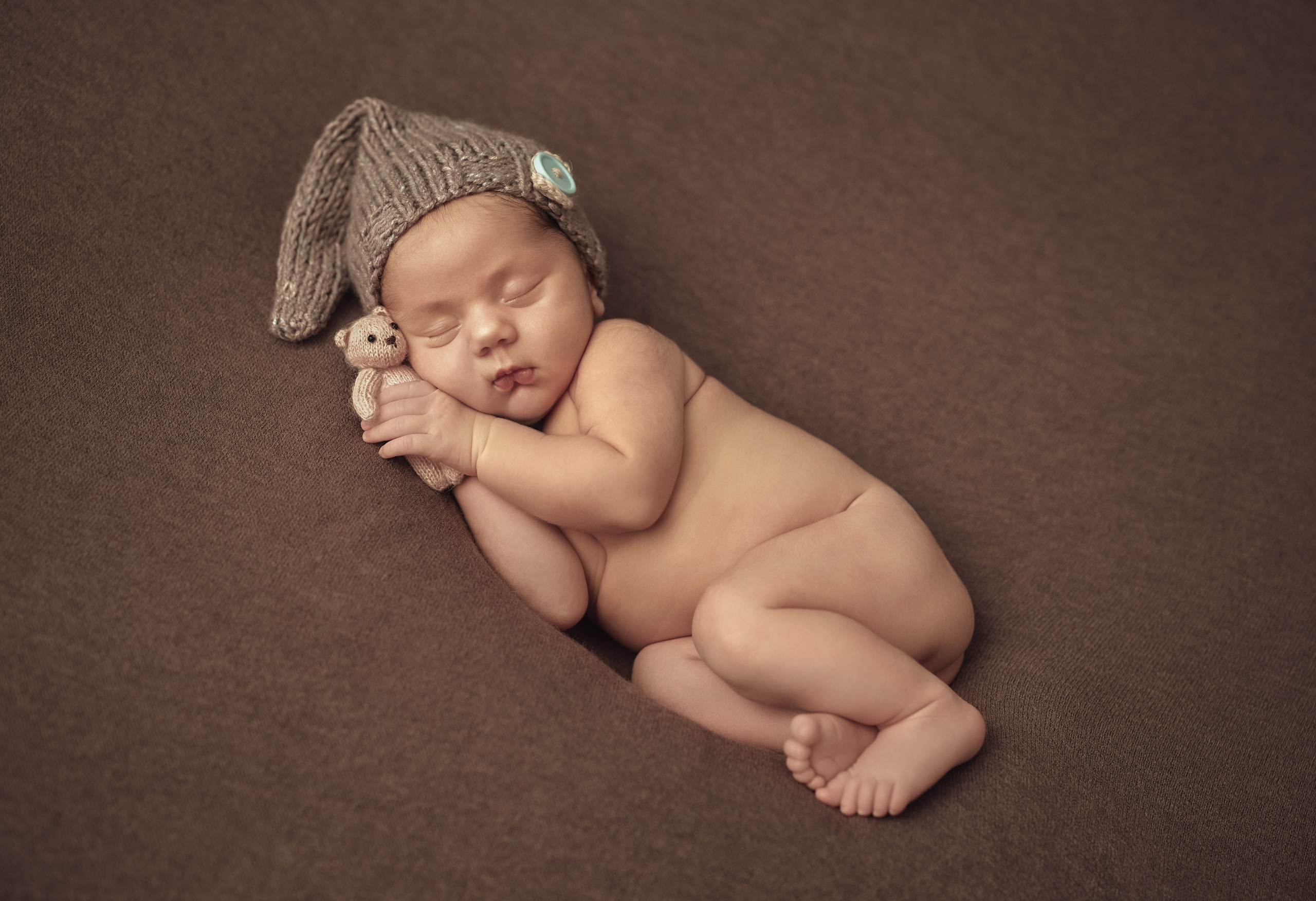 Ньюборн фотосессии в Старом Осколе. Фотостудия для новорожденных в Старом Осколе Гильфановых Юрия и Ольги