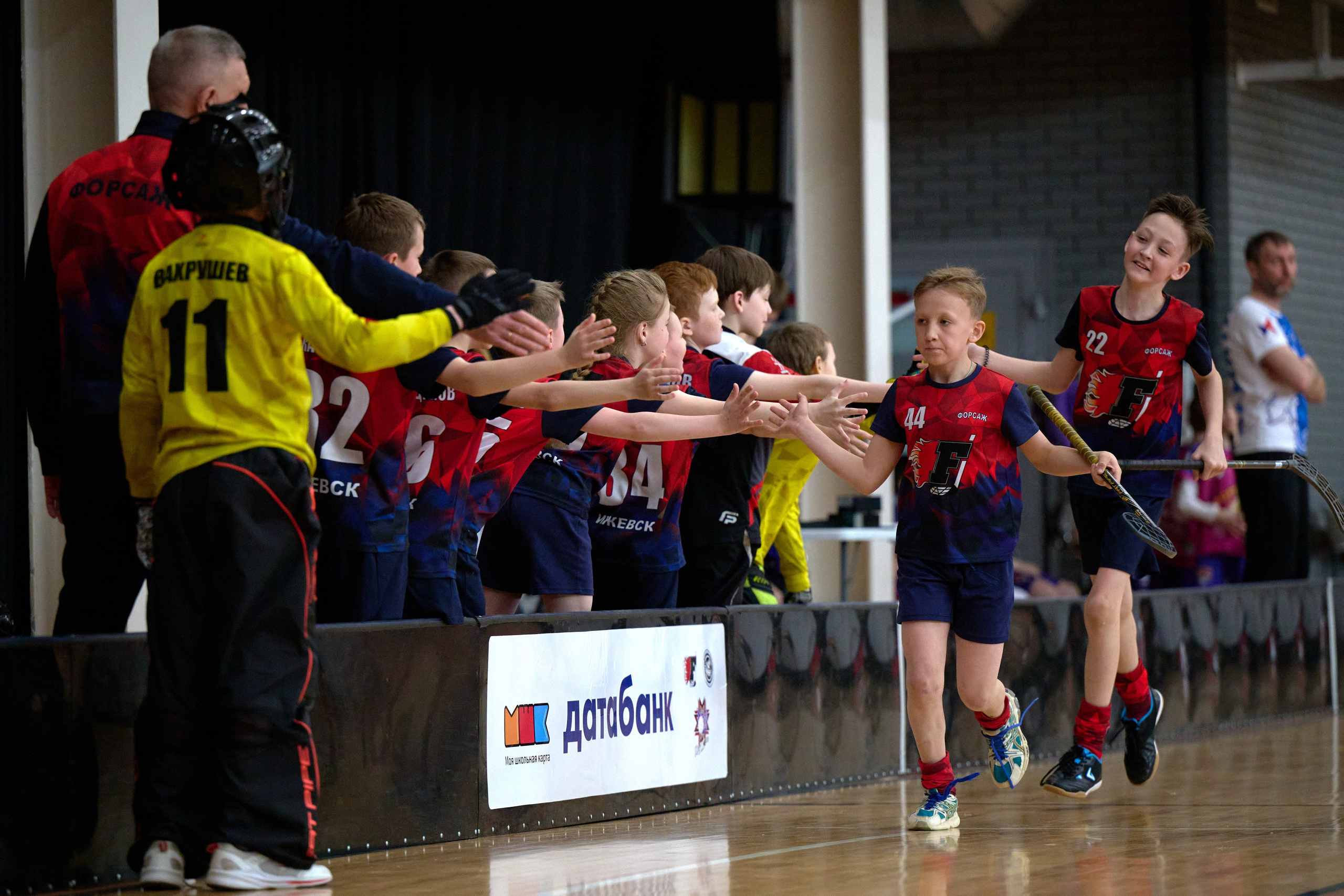 Турнир по флорболу 2025 Ника в Ижевске. Спортивный репортажный фотограф в Ижевске Сергей Мерзляков