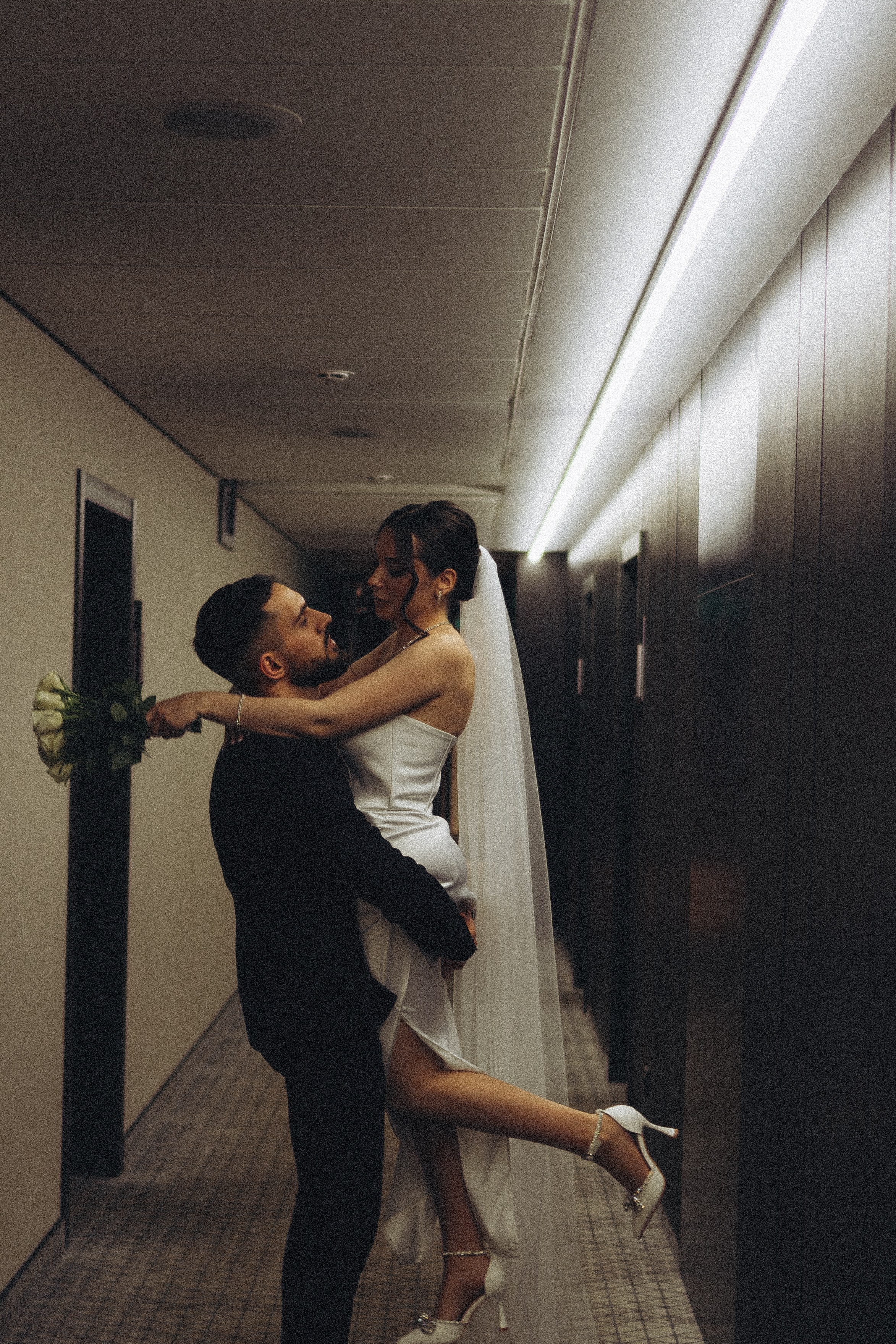 СВАДЕБНАЯ СЬЕМКА СБОРОВ ЖЕНИХА И НЕВЕСТЫ В ОТЕЛЕ И ТАКЖЕ ФОТОСЕССИИЯ В ОТЕЛЕЕ МЕГАПОЛИС БРЯНСК. Профессиональный фотограф, Санкт-Петербург — Виктория Богомолова