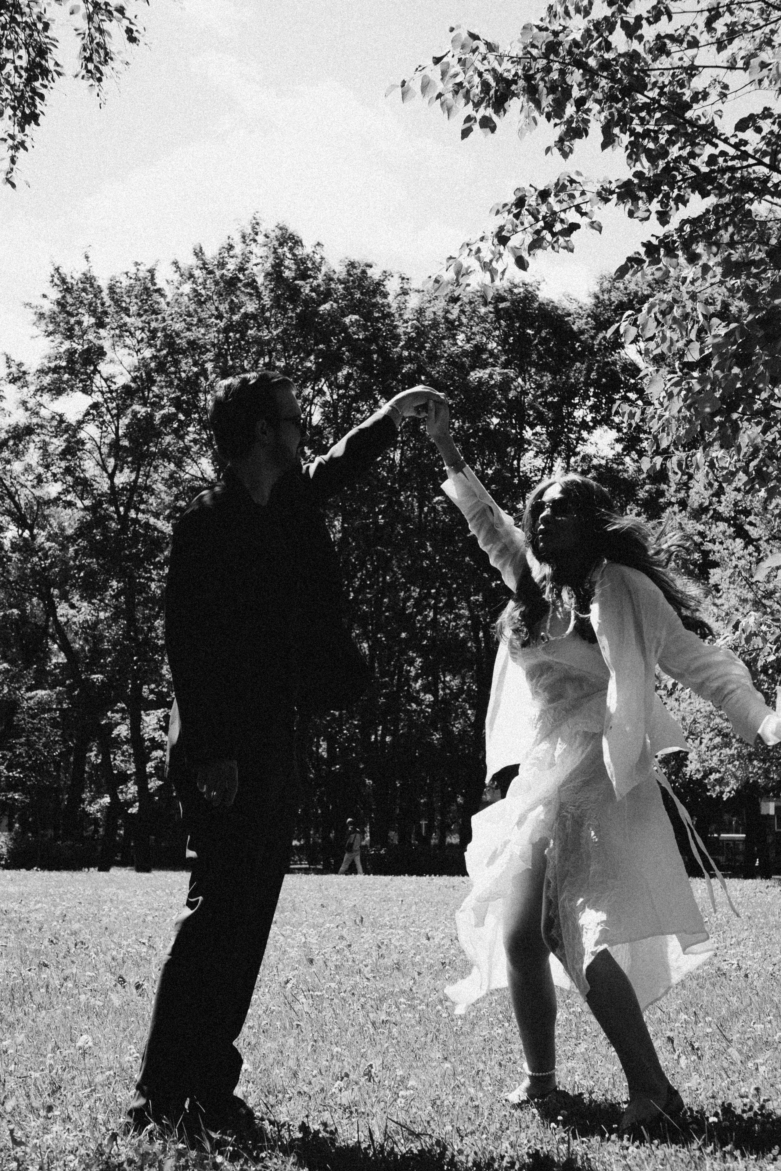 СВАДЕБНАЯ СЬЕМКА В ПАРКЕ ПОБЕДЫ И ПРОГУЛКА ПО МОСКОВСКОМУ ПРОСПЕКТУ. Профессиональный фотограф, Санкт-Петербург — Виктория Богомолова