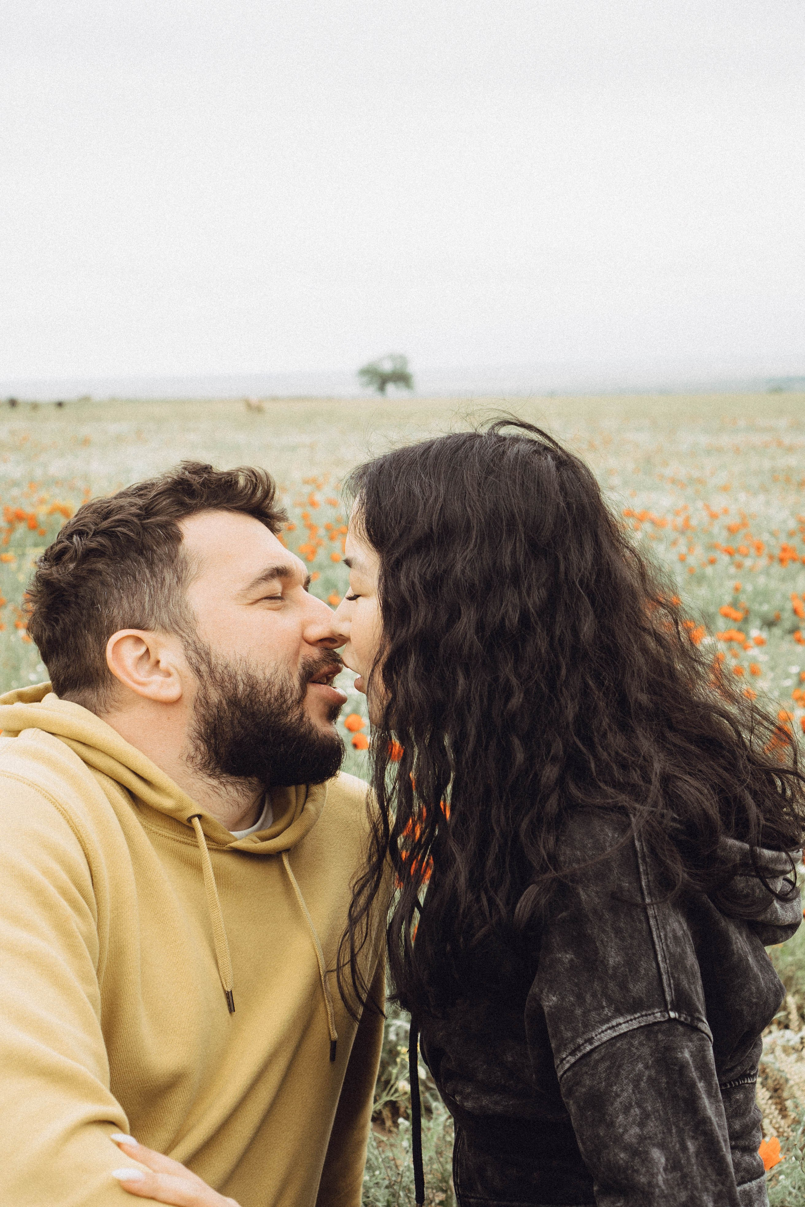Любовь в маковом поле. Профессиональный фотограф, Санкт-Петербург — Виктория Богомолова