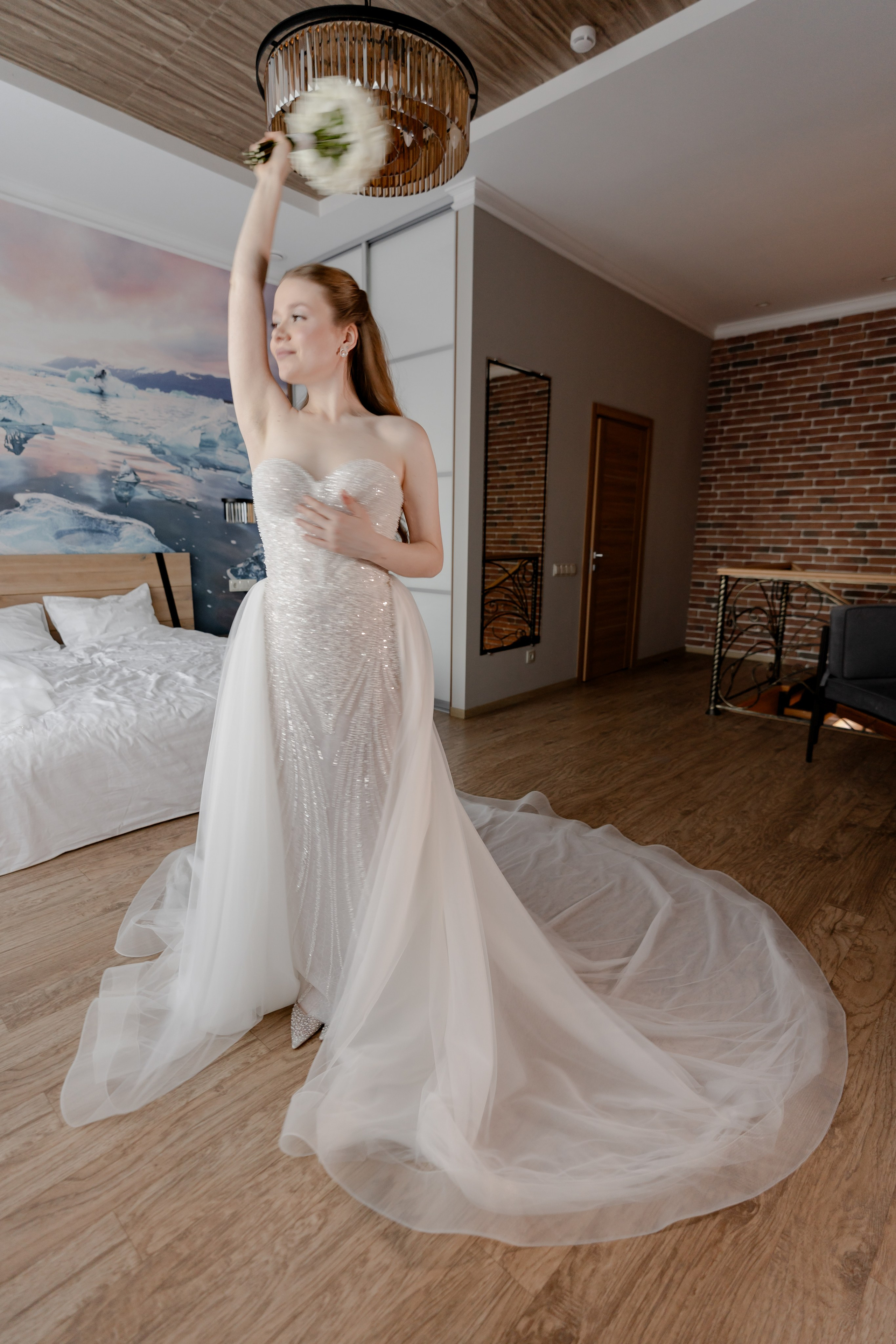 СВАДЕБНАЯ СЬЕМКА СБОРОВ В ОТЕЛЕ И ВЫЕЗД НА ЦЕРЕМОНИЮ (СНЯТО В СИБИРЕ В НИЖНЕВАРТОВСКЕ)М. Профессиональный фотограф, Санкт-Петербург — Виктория Богомолова