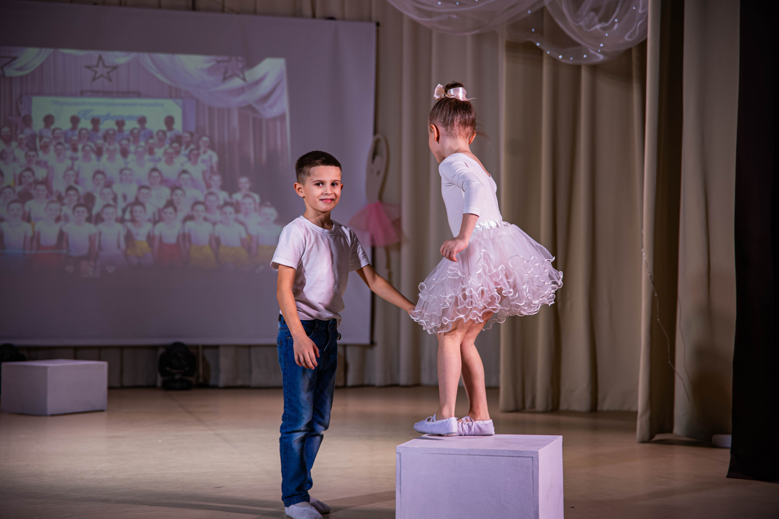 «Конфетти» Юбилейный концерт «Твори Добро». Фотограф Дарья Маташкова