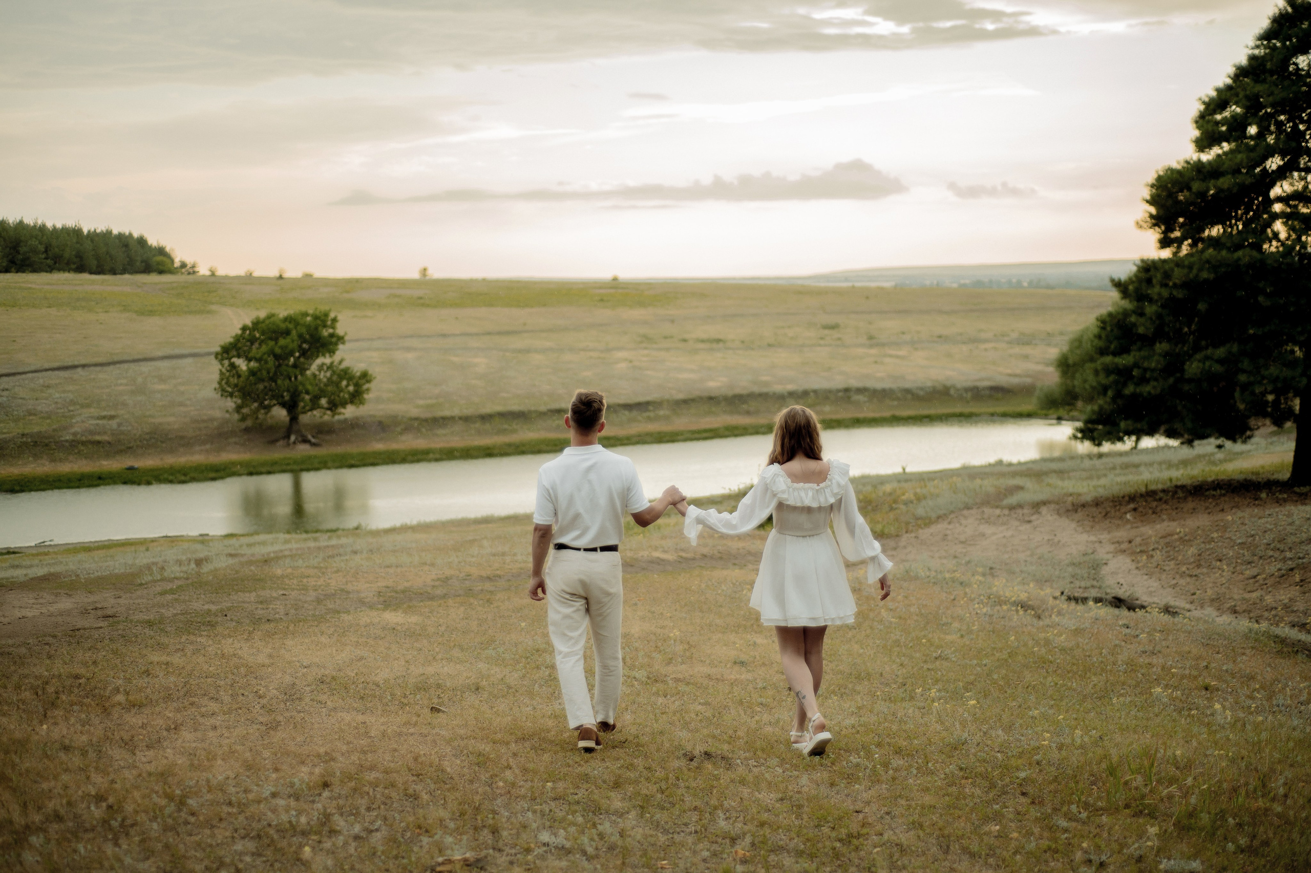 Любовь и желтые цветочки. Фотограф Мария Стрелкова