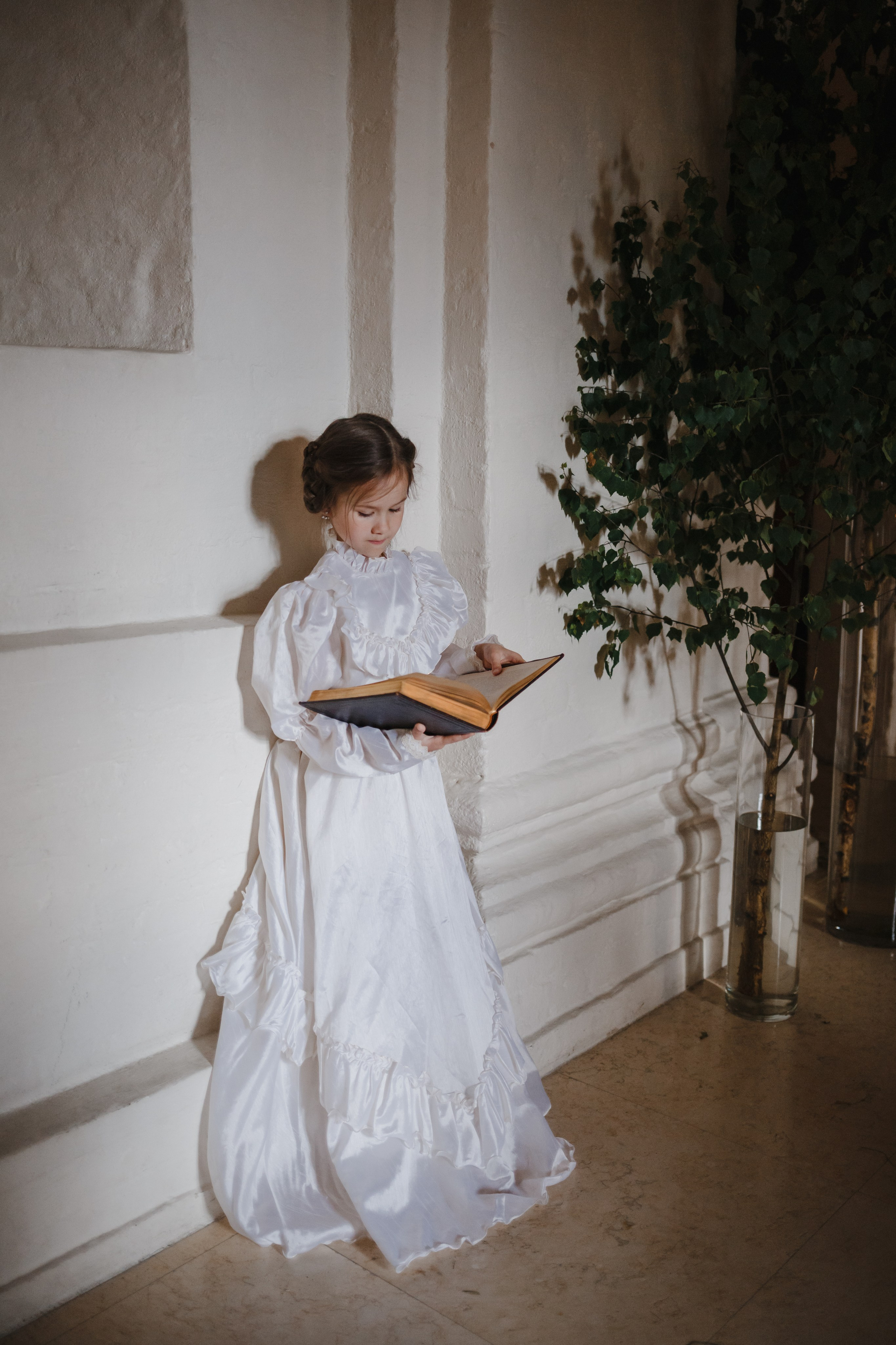 Съемка в Церкви священномученика Антипы на Колымажном дворе. Семейный фотограф Николаева Ольга