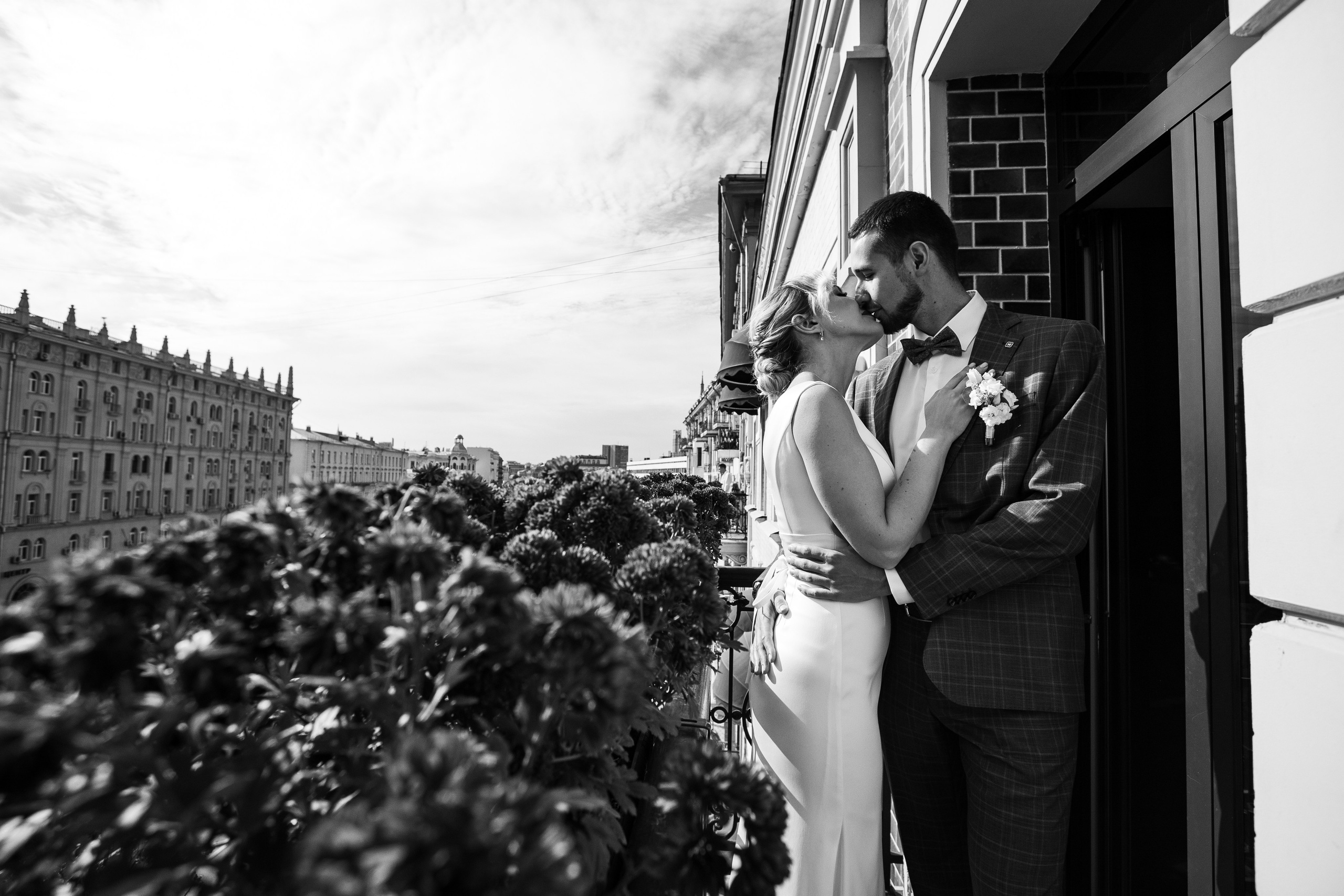 Алина и Павел. Репортажный Фотограф в Москве Юра Гушан