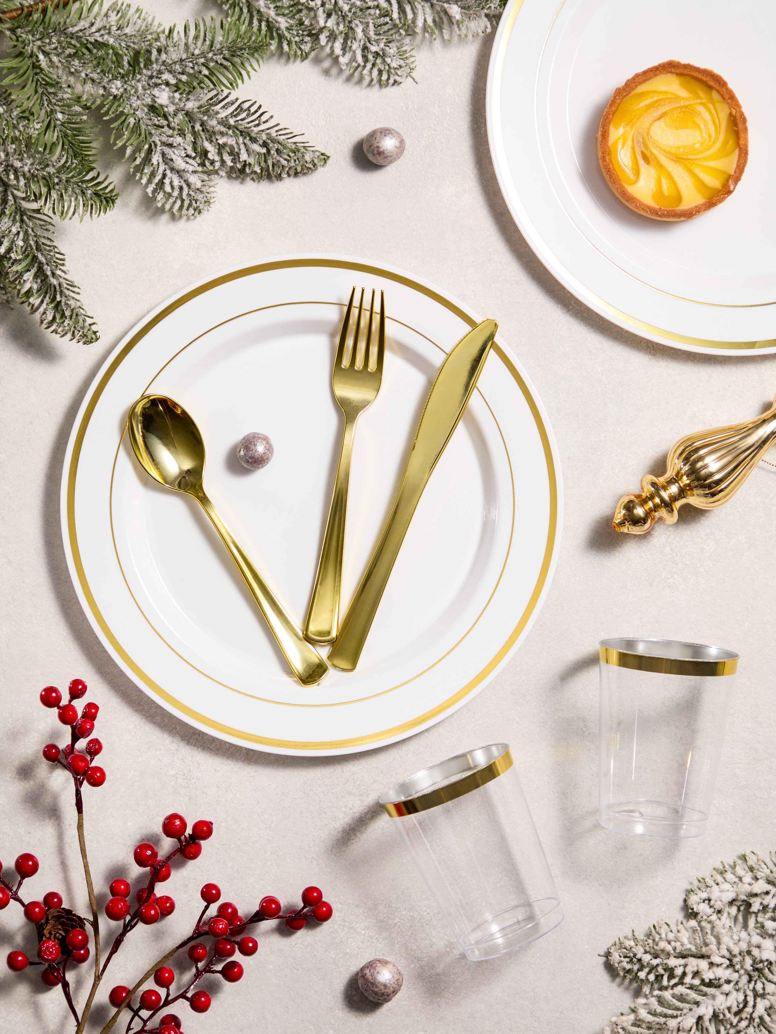 Пластиковая посуда. Сайт о предметной, имиджевой и портретной фотографии, фотограф Фил Киреев