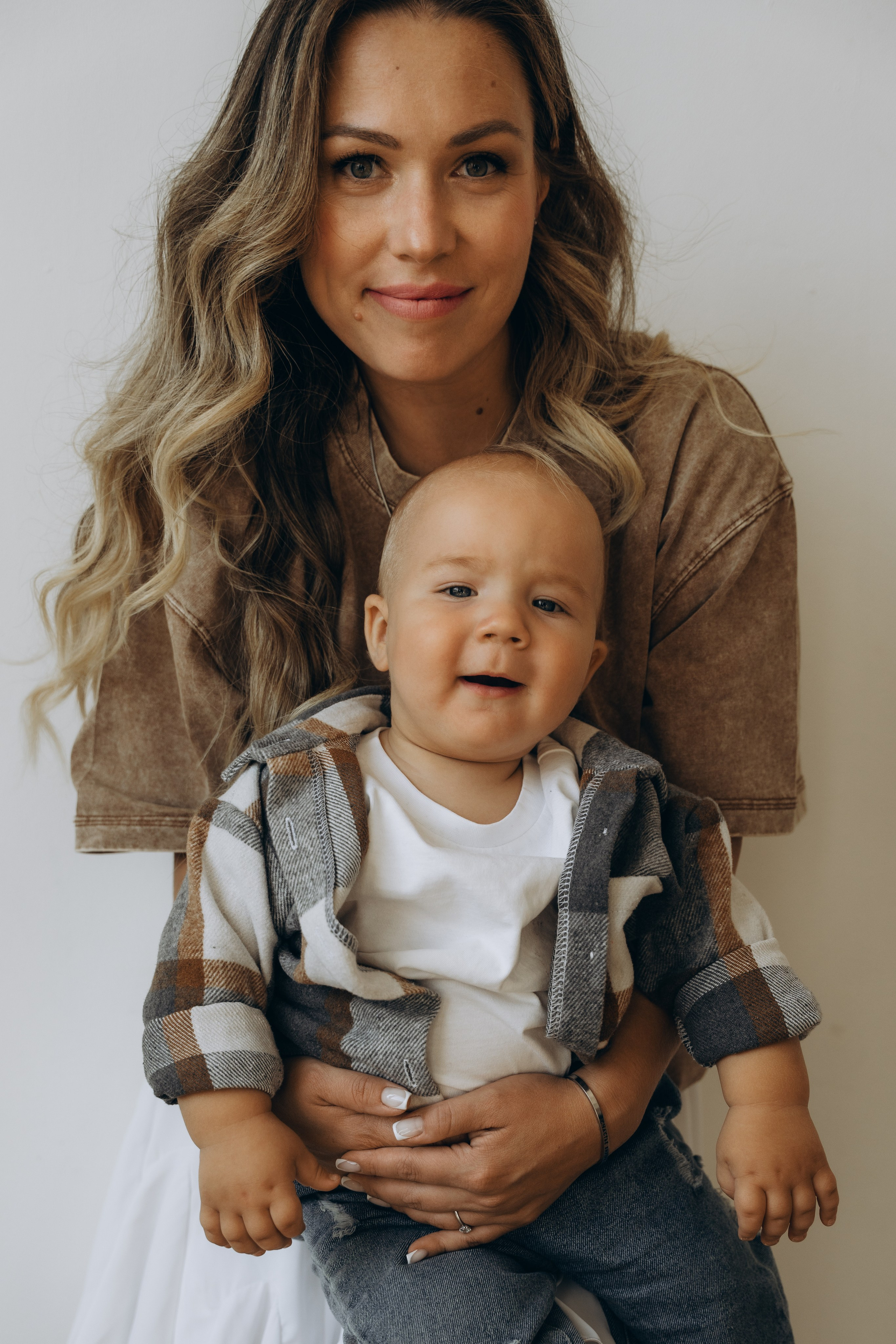 Мама и сыночек. Семейный фотограф Москва. Фотограф беременности и материнства Москва