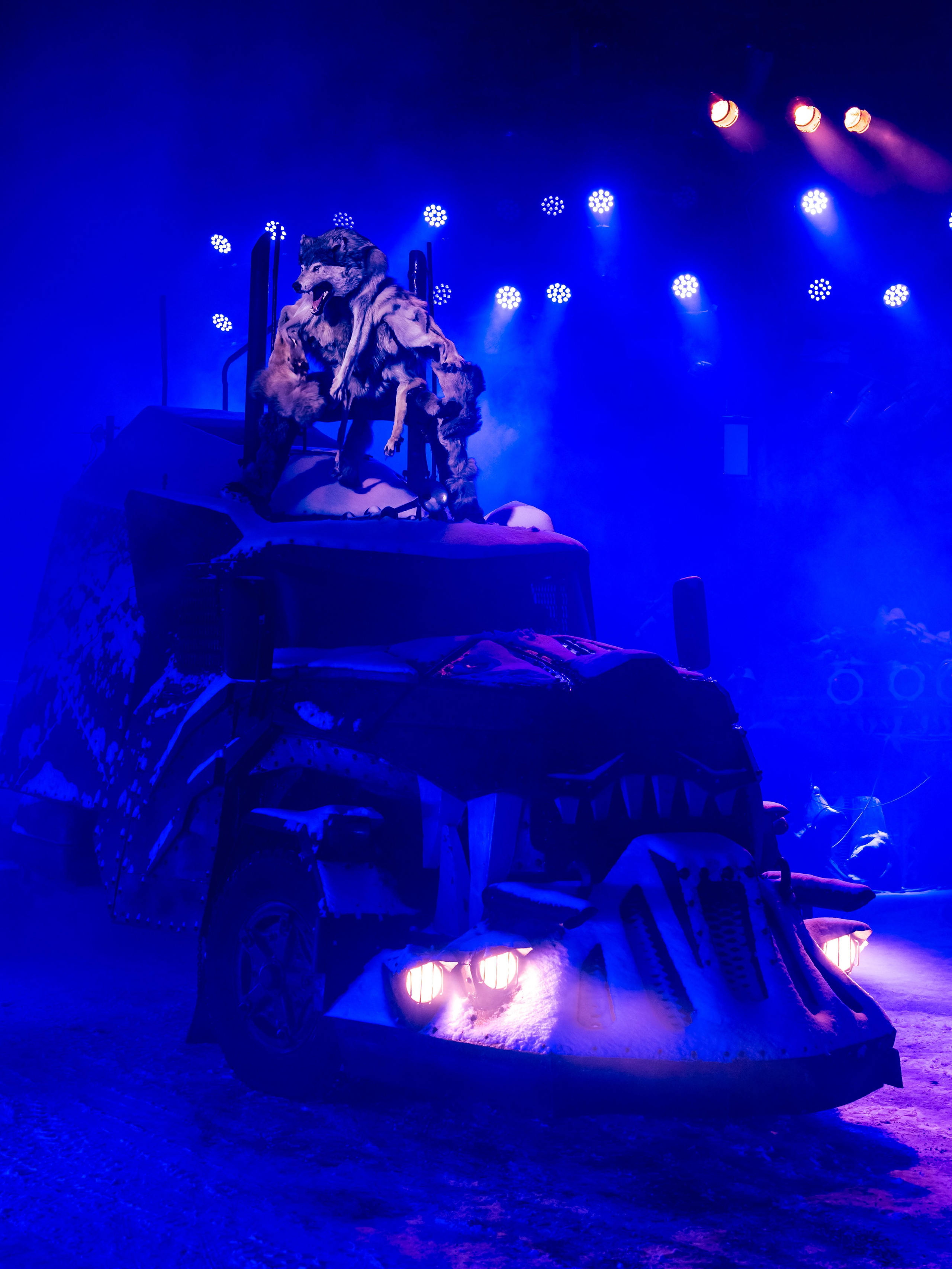 Новогодняя сказка в Байк Центре «Ночные Волки». Крамер Юлиана детский и семейный фотограф