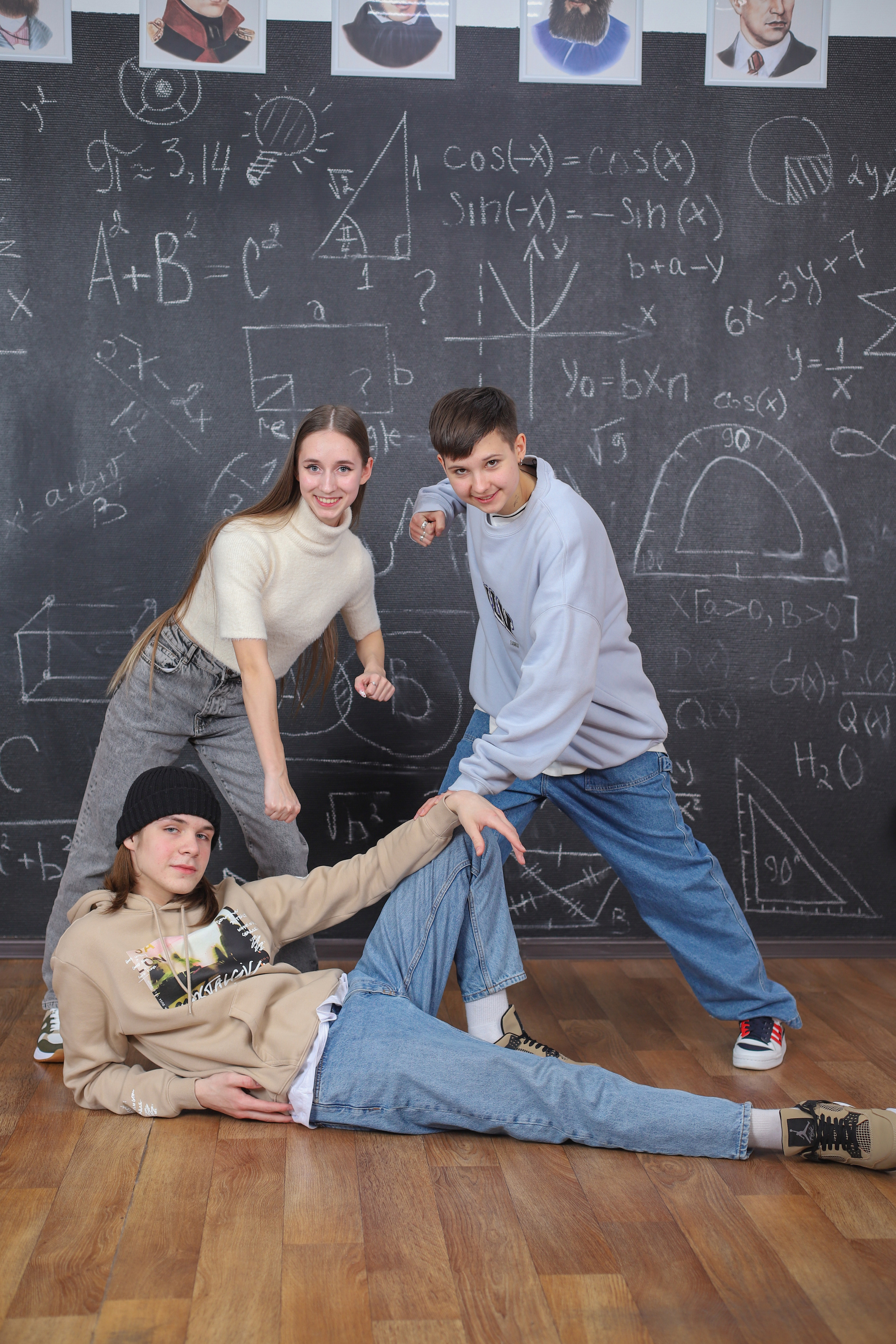 Съемка одиннадцатого класса. Фотограф в Сургуте Брызгунова Анастасия