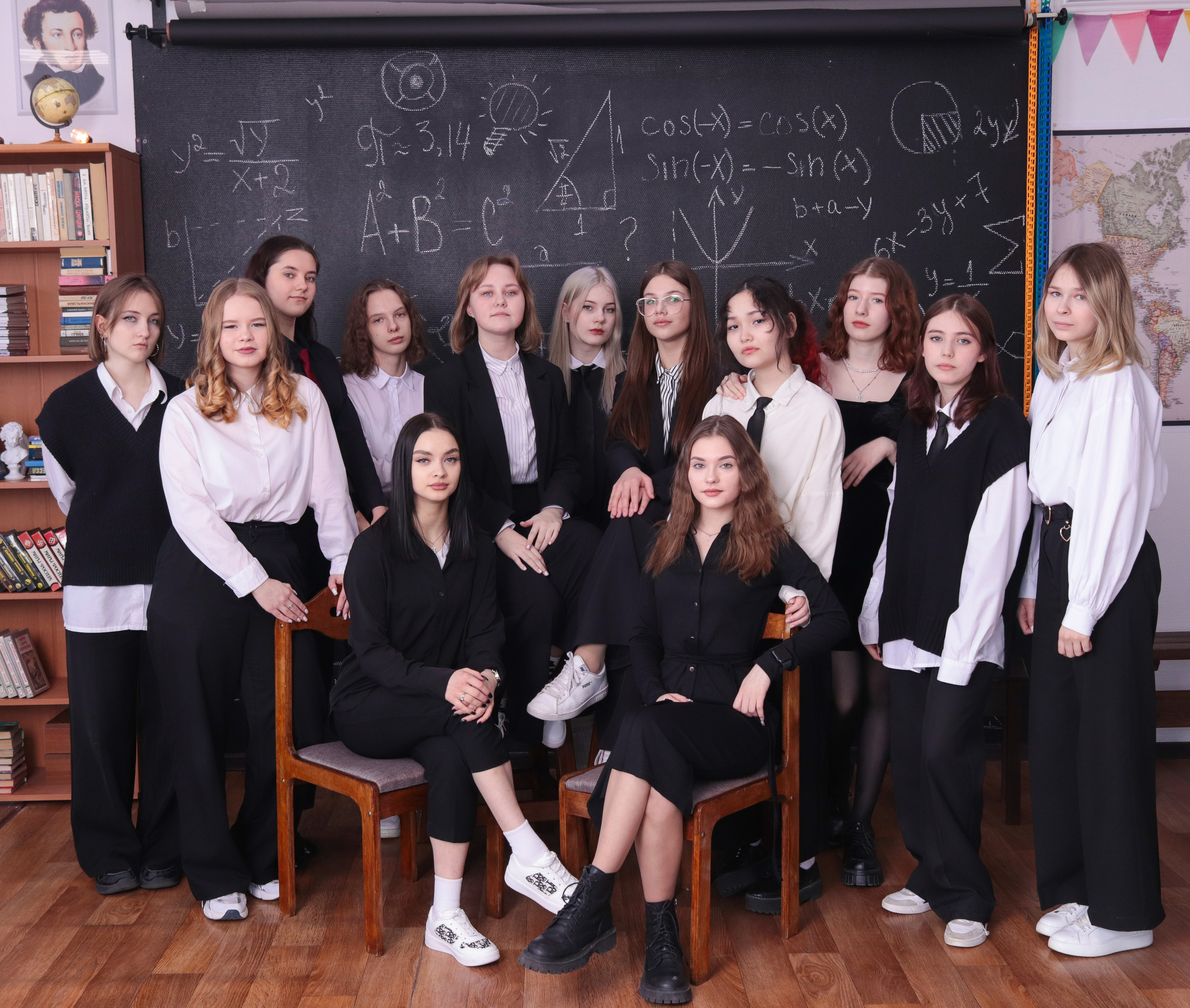 Альбом для девятого класса 2. Фотограф в Сургуте Брызгунова Анастасия