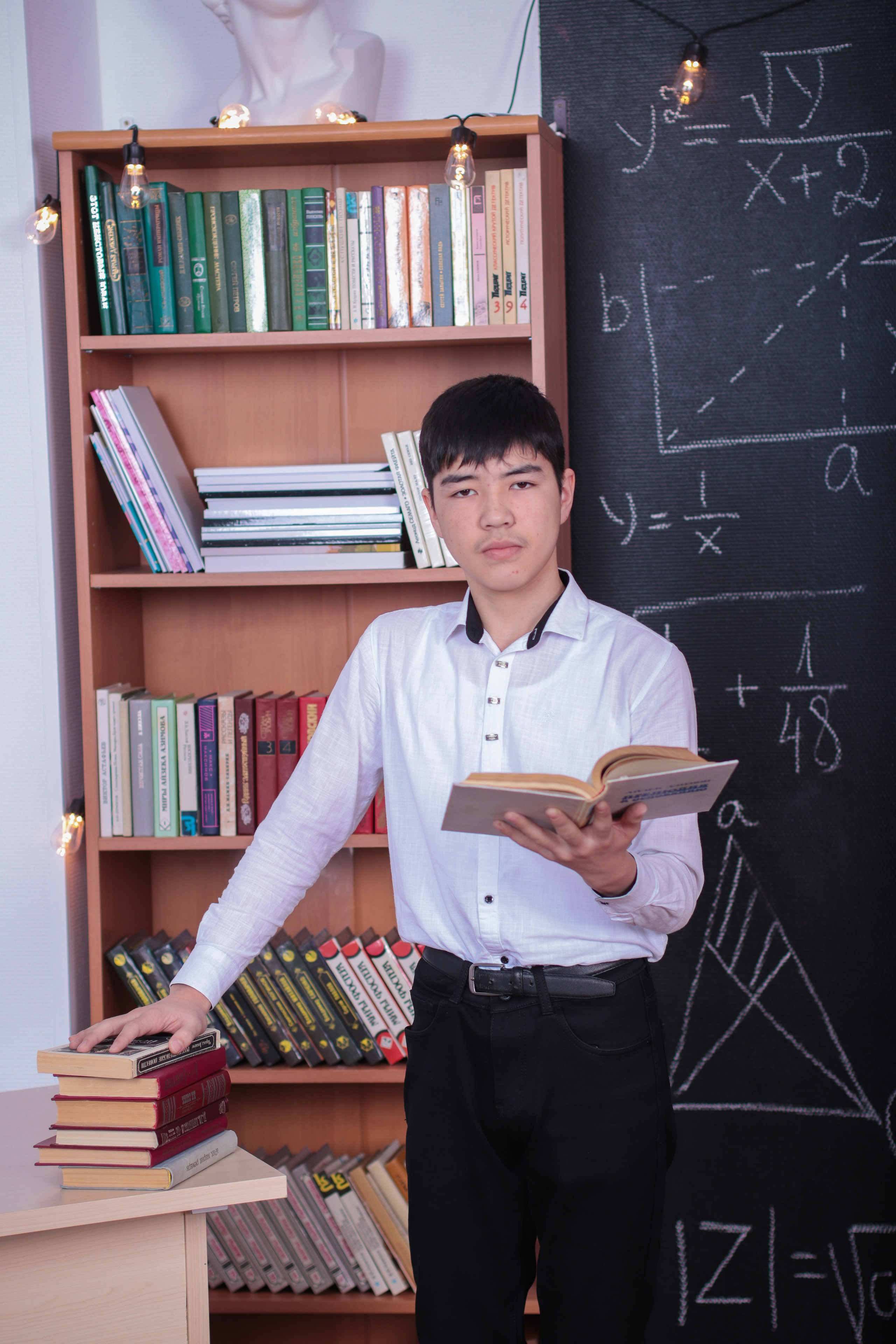 Альбом для девятого класса. Фотограф в Сургуте Брызгунова Анастасия