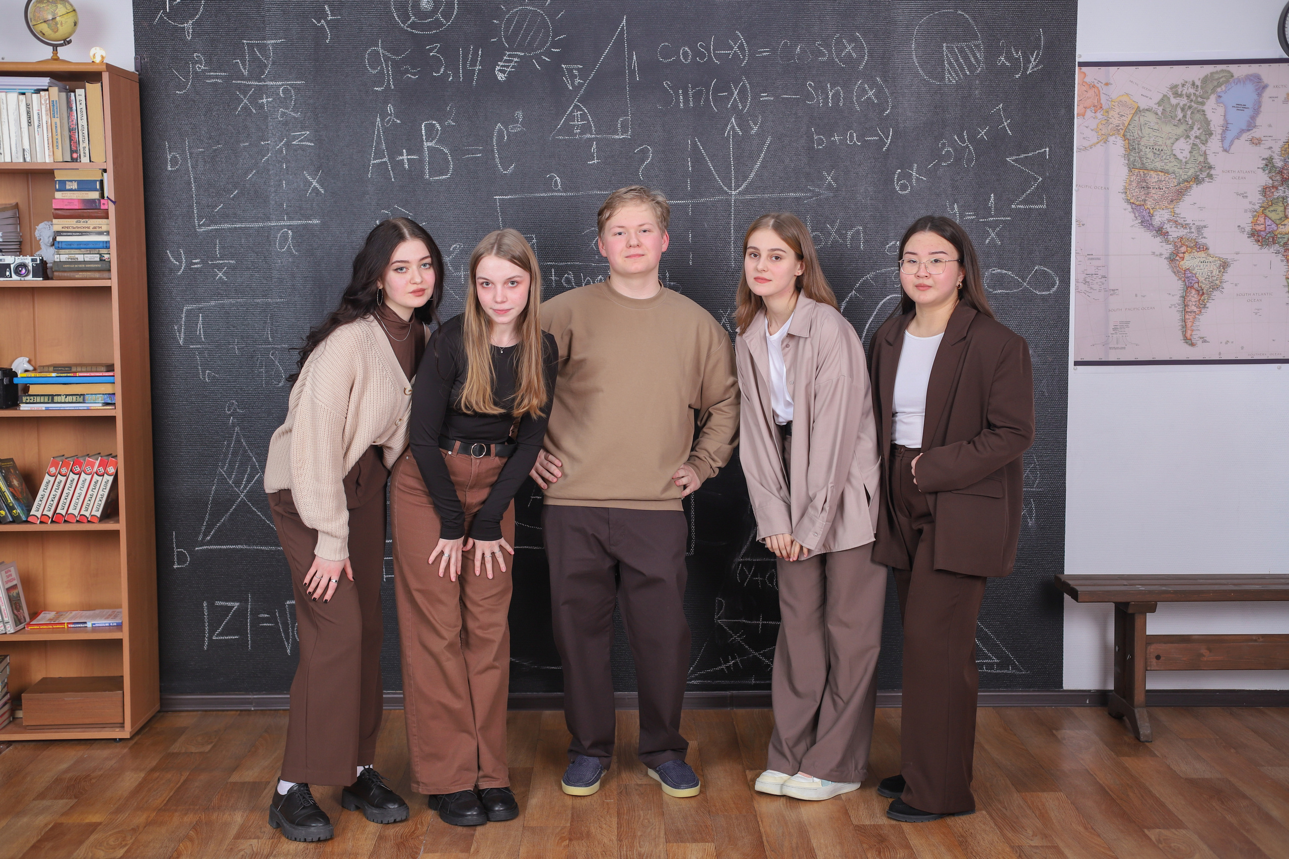 Съемка одиннадцатого класса. Фотограф в Сургуте Брызгунова Анастасия