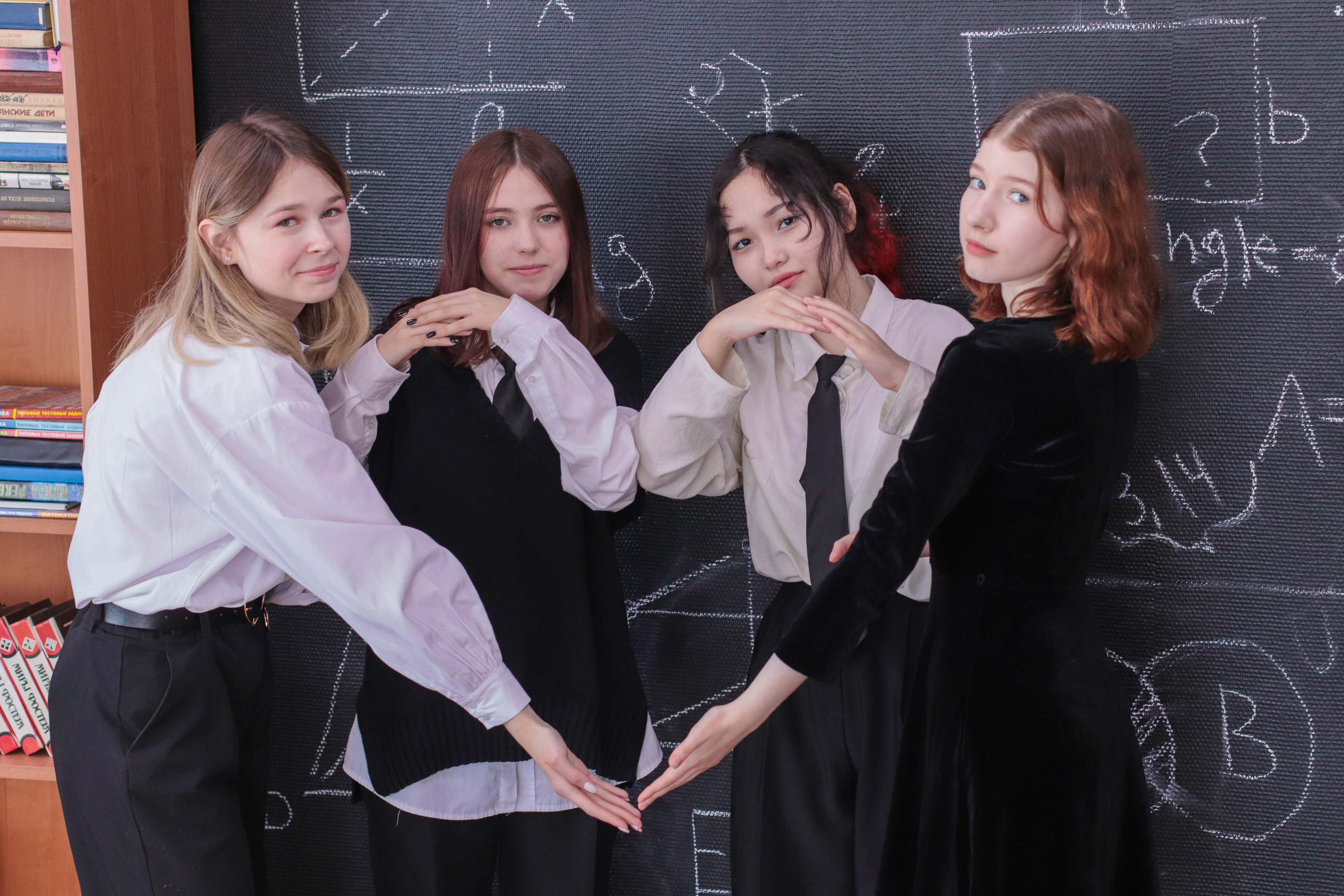 Альбом для девятого класса 2. Фотограф в Сургуте Брызгунова Анастасия