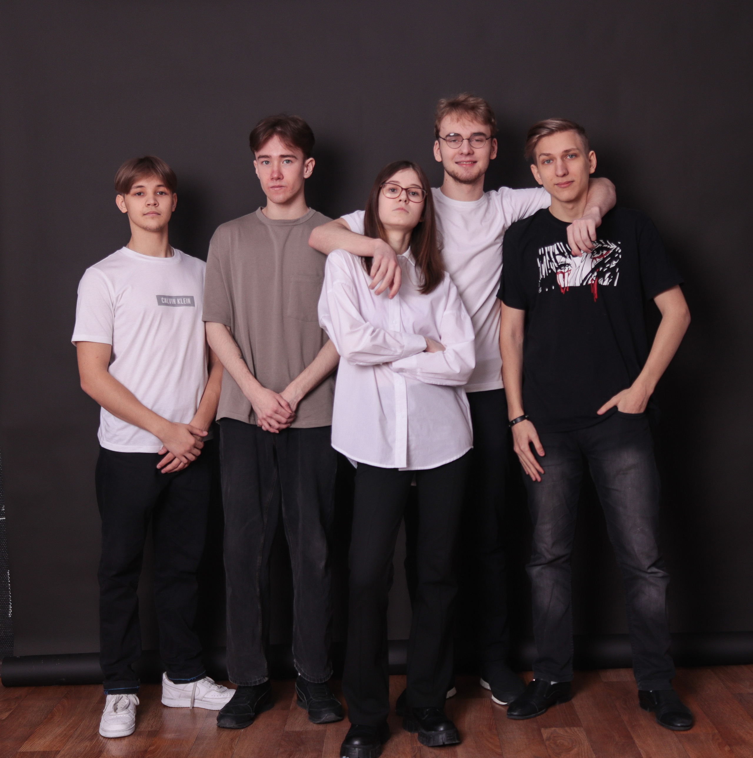 Альбом для одиннадцатого класса. Фотограф в Сургуте Брызгунова Анастасия