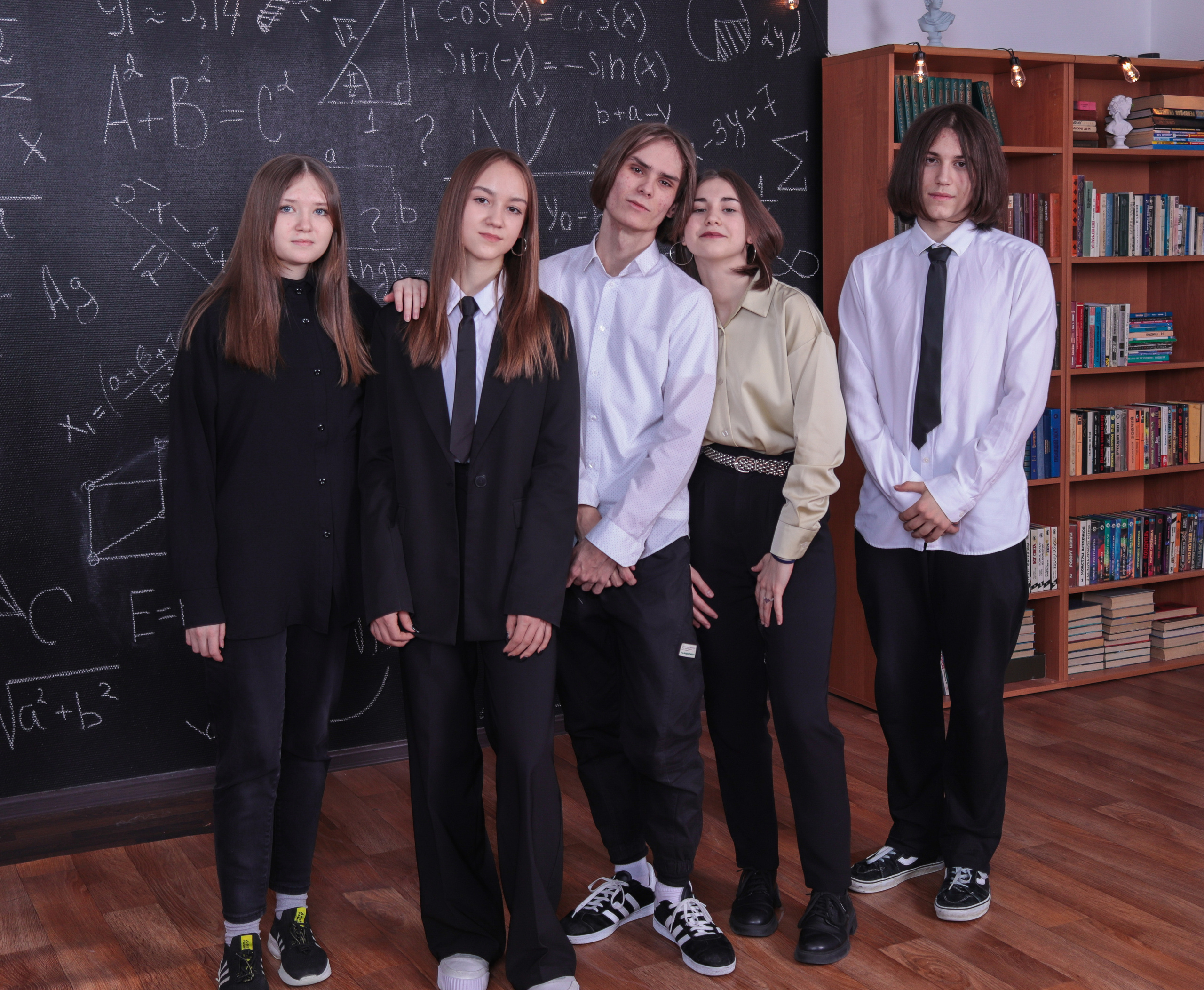 Альбом для девятого класса. Фотограф в Сургуте Брызгунова Анастасия