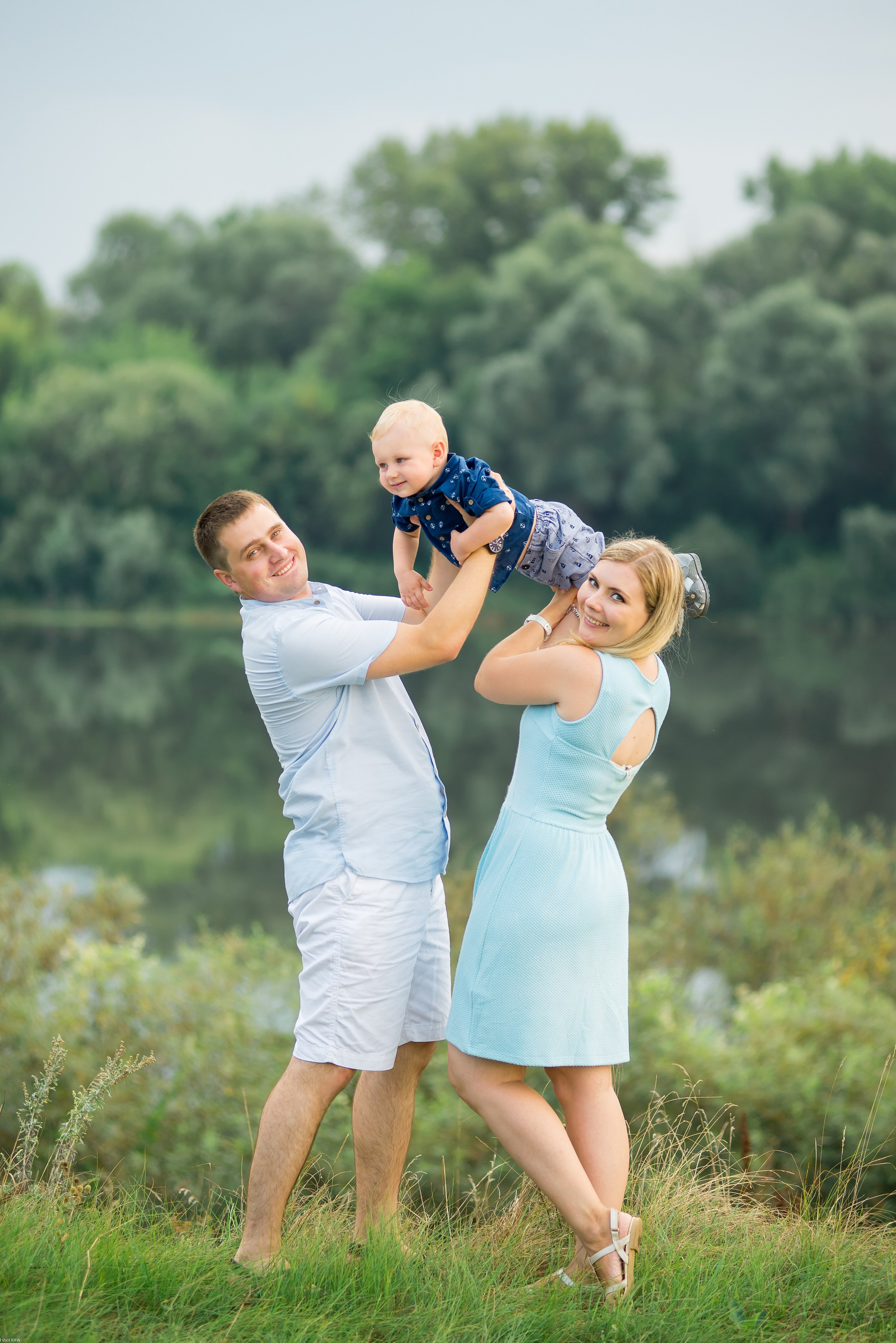 Вова, Маша и маленький Серёжа. Свадебный фотограф в Рязани Вагнер Владимир