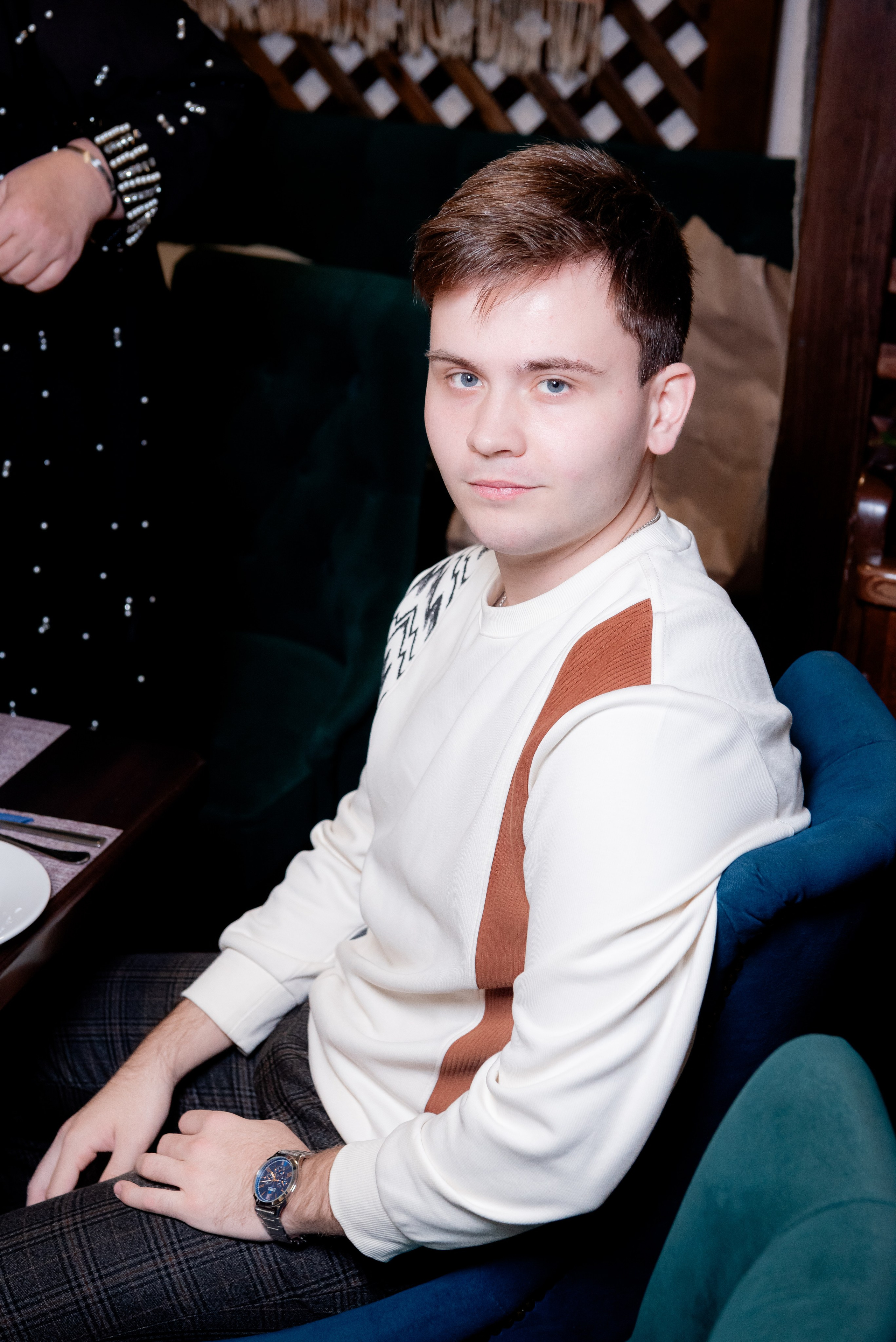 Ирина в кафе Тамада. Фотограф в Волгограде и Волжском Александр Горбань