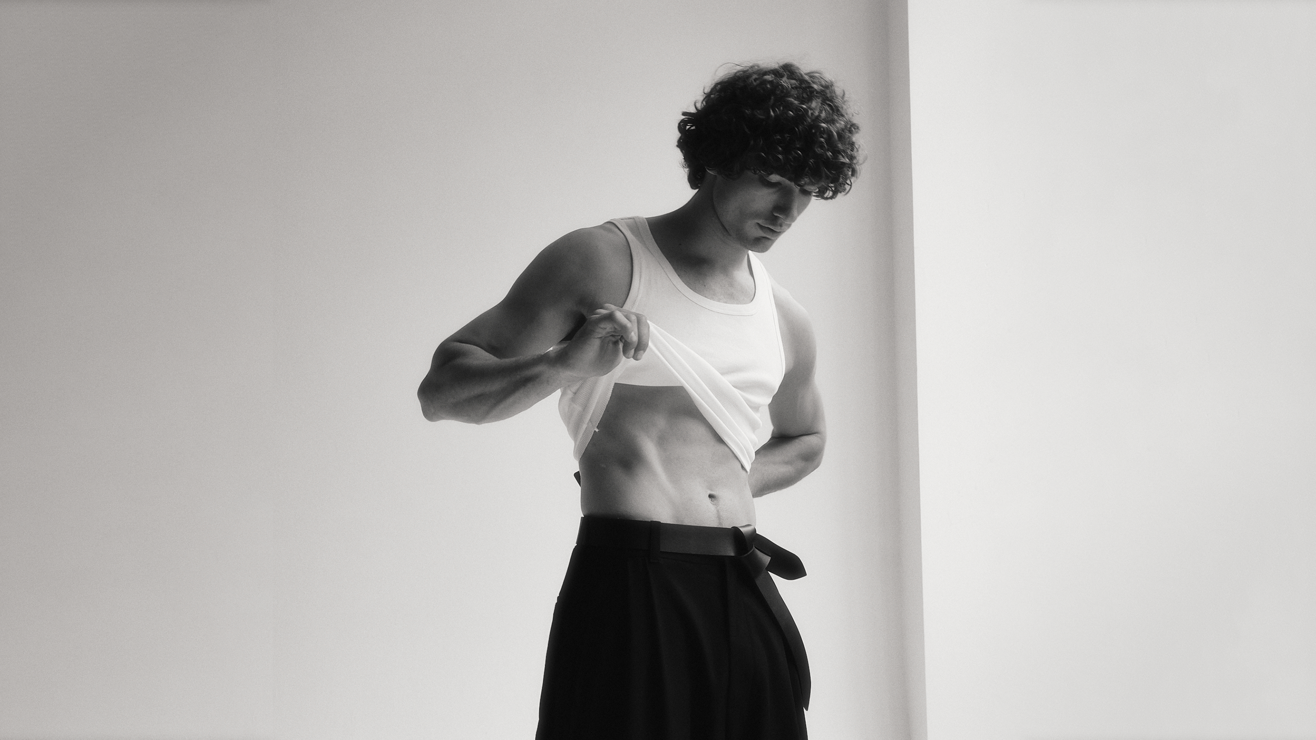 Лесник Вячеслав — фотограф в Москве | Фэшн, коммерческая и репортажная съемка