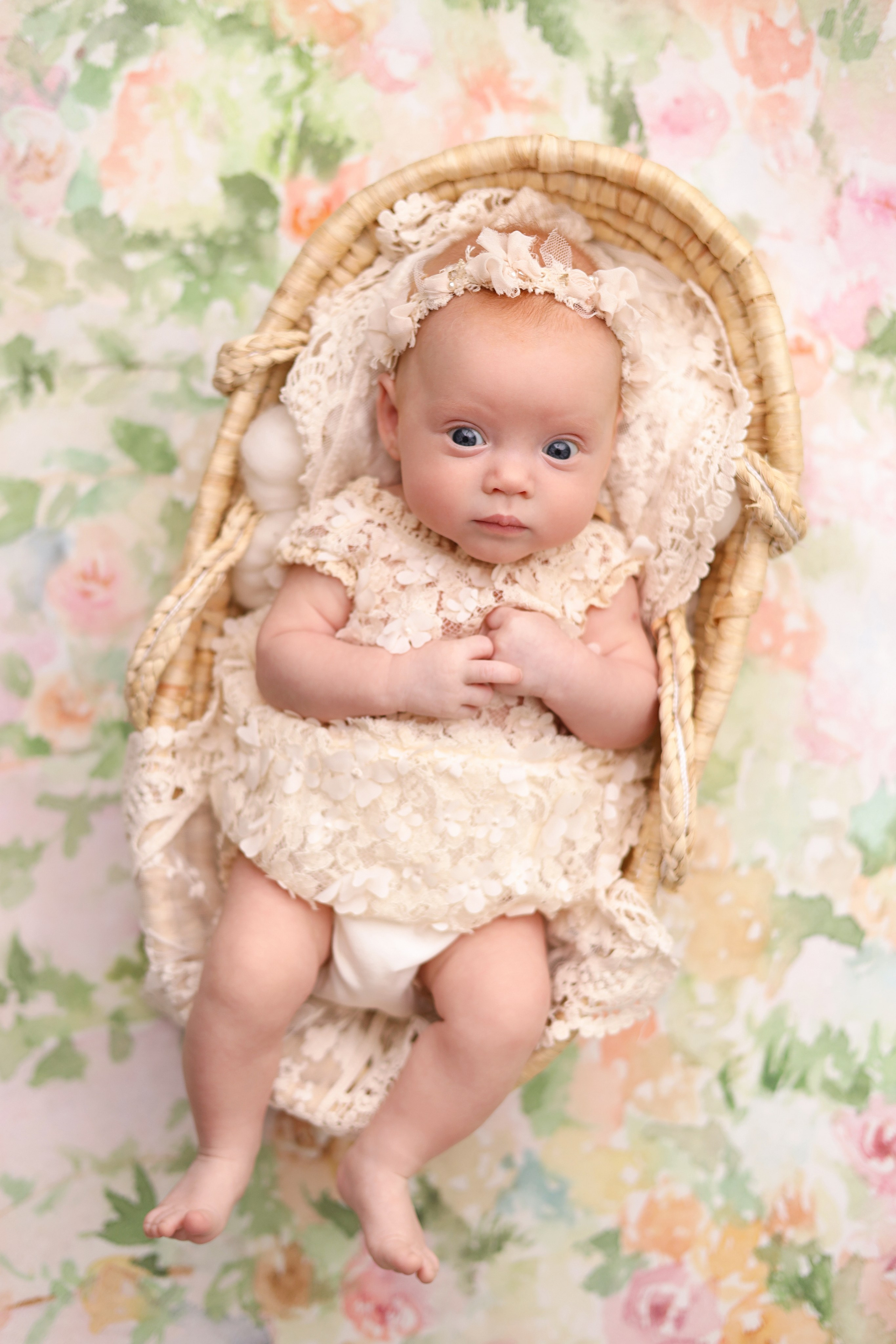 Катюше и Ксении 2 месяца. Фотограф новорожденных Москва. Ньюборн фотограф Москва