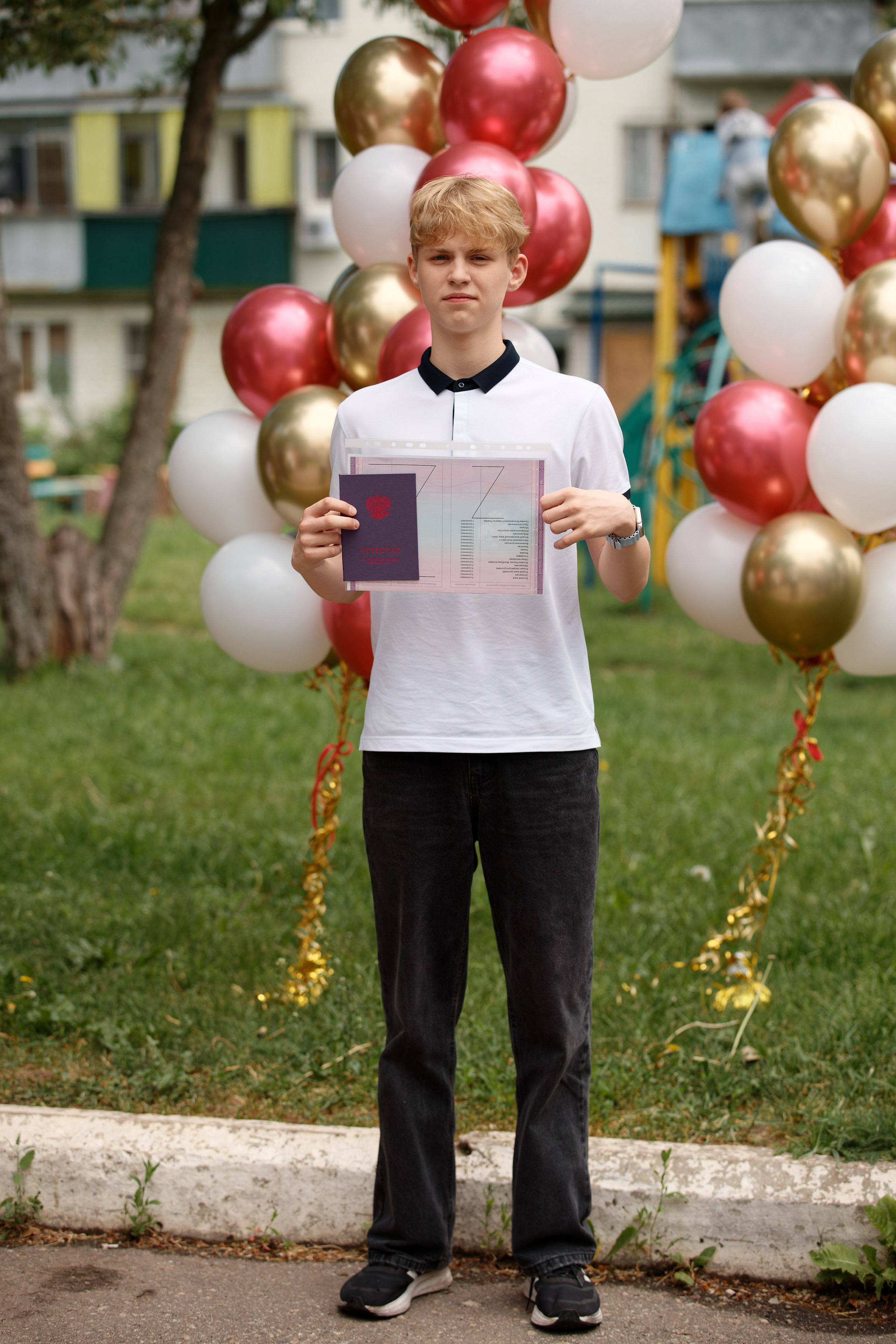 Вручение аттестатов Школа № 57. Семейный фотограф — Макс Белогрудов