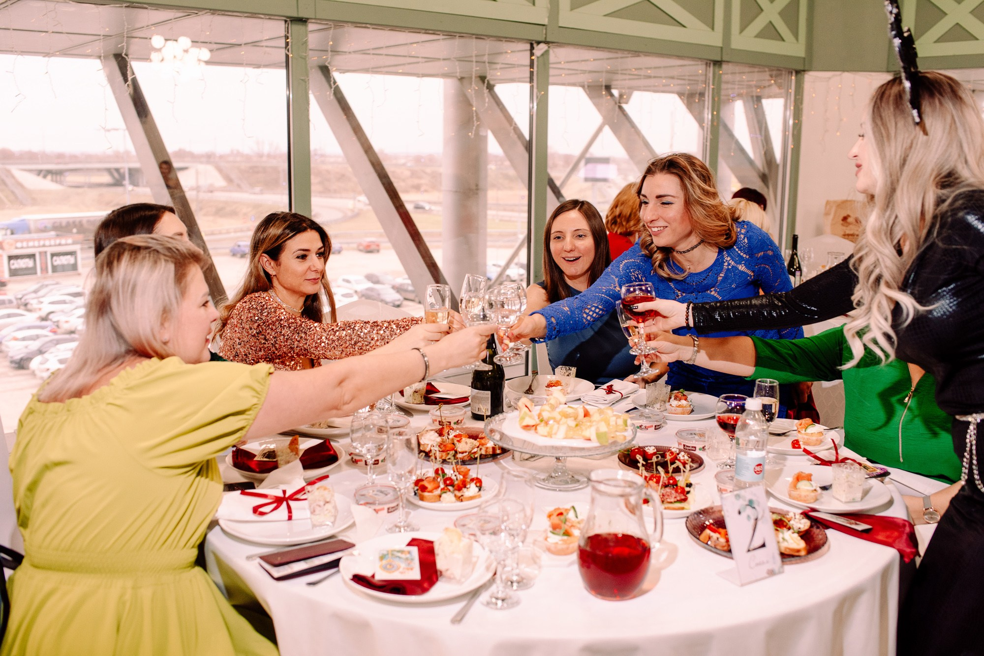 Новогодний завтрак в платьях. Семейный и свадебный фотограф в Рязани Лиза Голованова