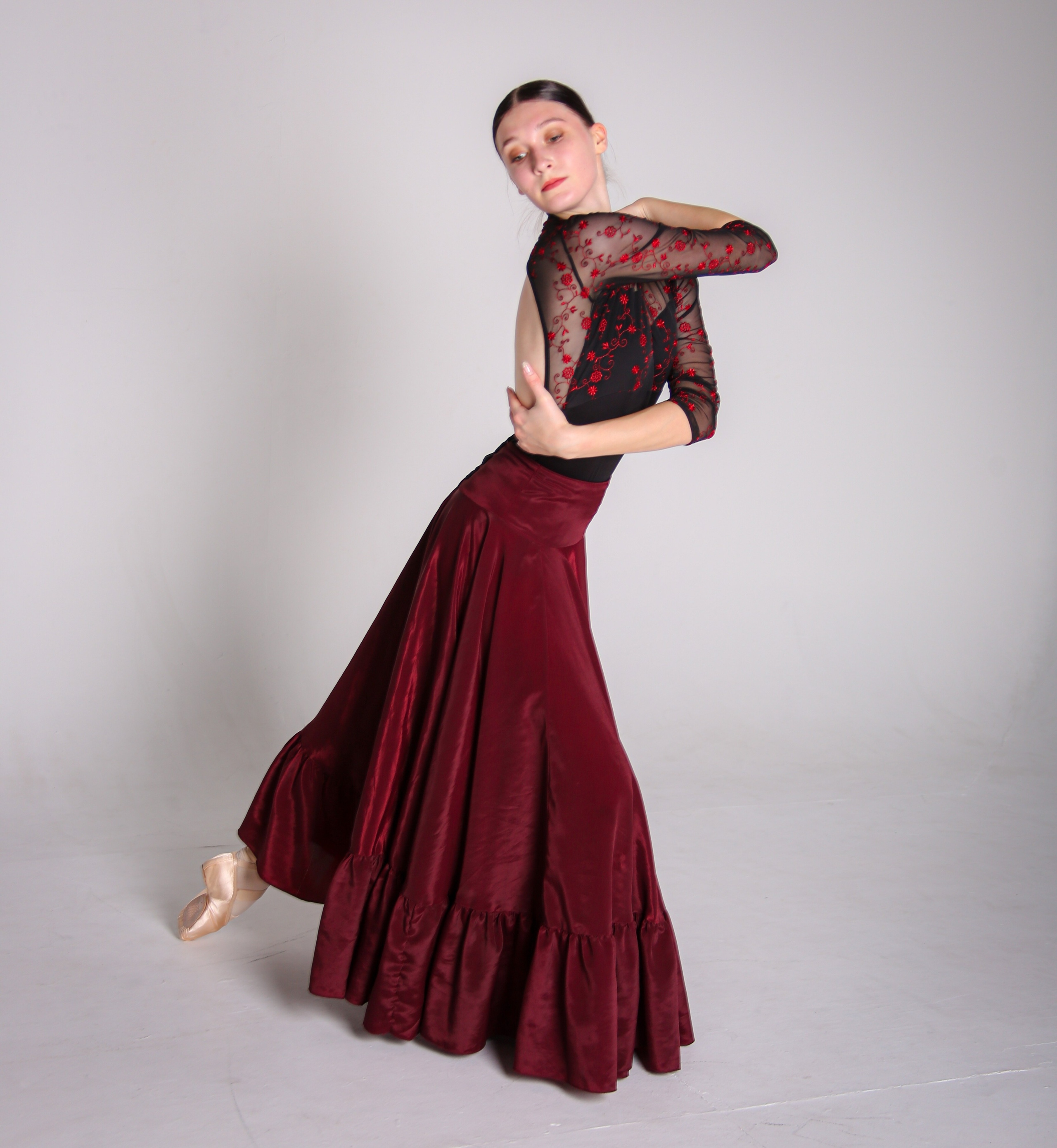 Балерина Екатерина. Фотограф Пермь. Фотосессия в фотостудии Перми и на свежем воздухе