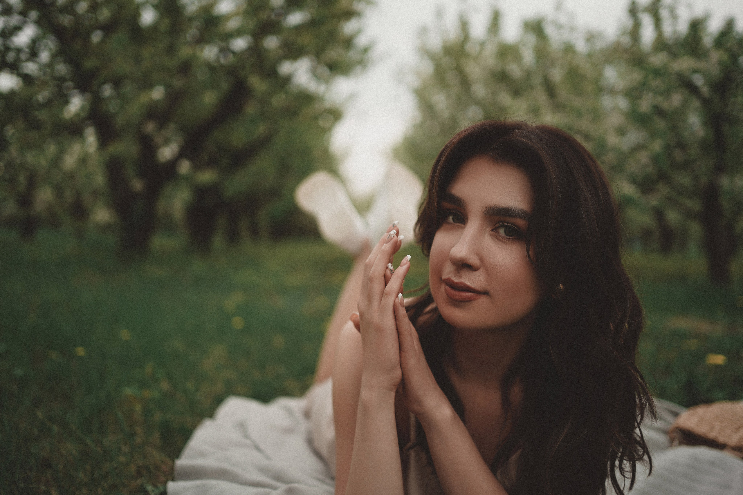 Фотосессия в цветущем саду в пос. Мускатный. Фотограф Ростов-на-Дону. Свадебный фотограф в Ростове-на-Дону. Таинство Крещения и Венчания, семейные фотосессии. Алёна Чёботова