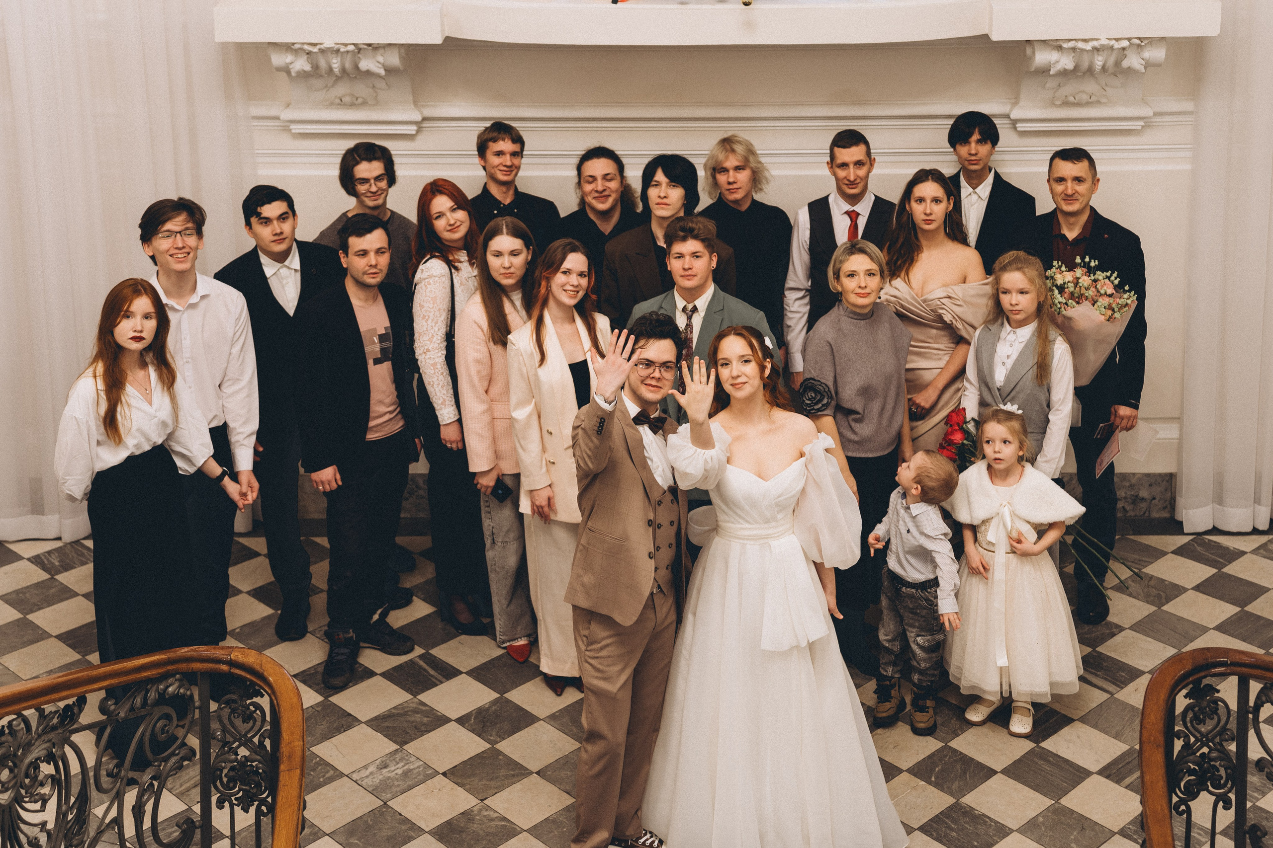 СВАДЕБНАЯ СЬЕМКА ВО ВТОРОМ ДВОРЦЕ С ГОСТЯМИ И ПРОГУЛКА В ТАВРИЧЕСКОМ САДУ. Профессиональный фотограф, Санкт-Петербург — Виктория Богомолова