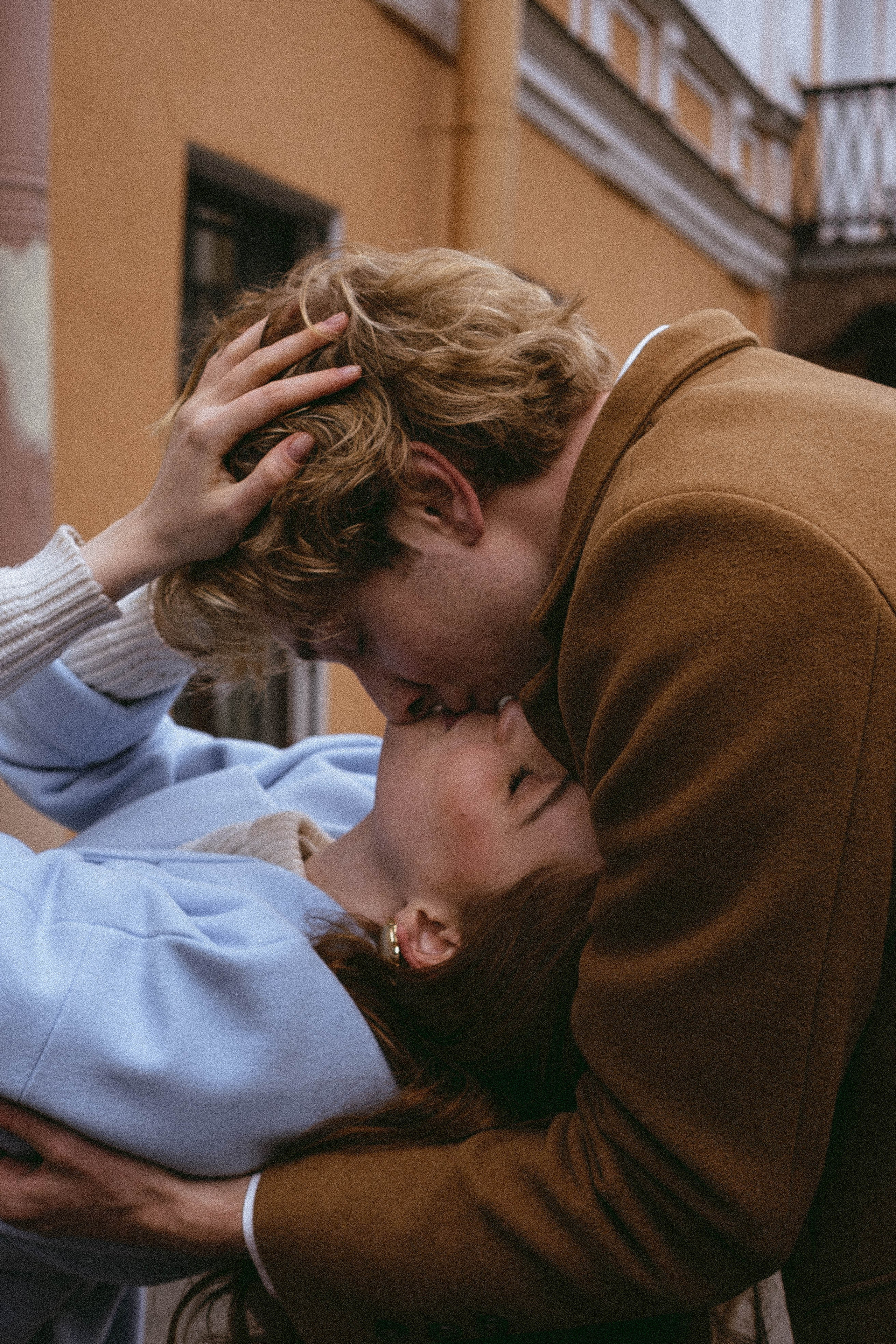 СВАДЕБНАЯ ПРОГУЛКА ПО ПЕТРОГРАДКЕ ВЕСНОЙ (ФОТОСЕССИИЯ ПАРЫ СВАДЕБНАЯ). Профессиональный фотограф, Санкт-Петербург — Виктория Богомолова