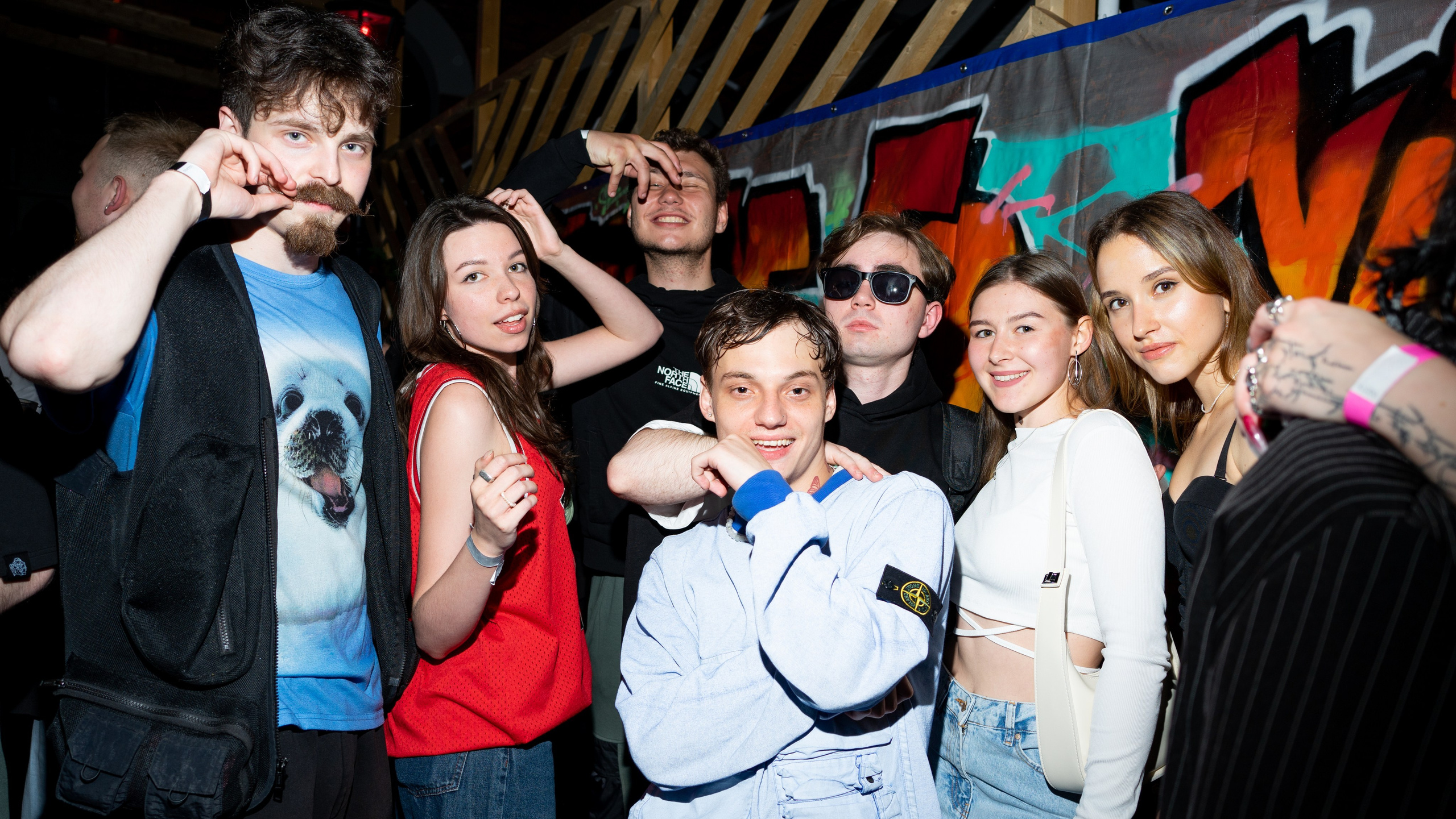 Plast X Vibe Room. Коммерческий и репортажный фотограф в Санкт-Петербурге — Туся Сушка