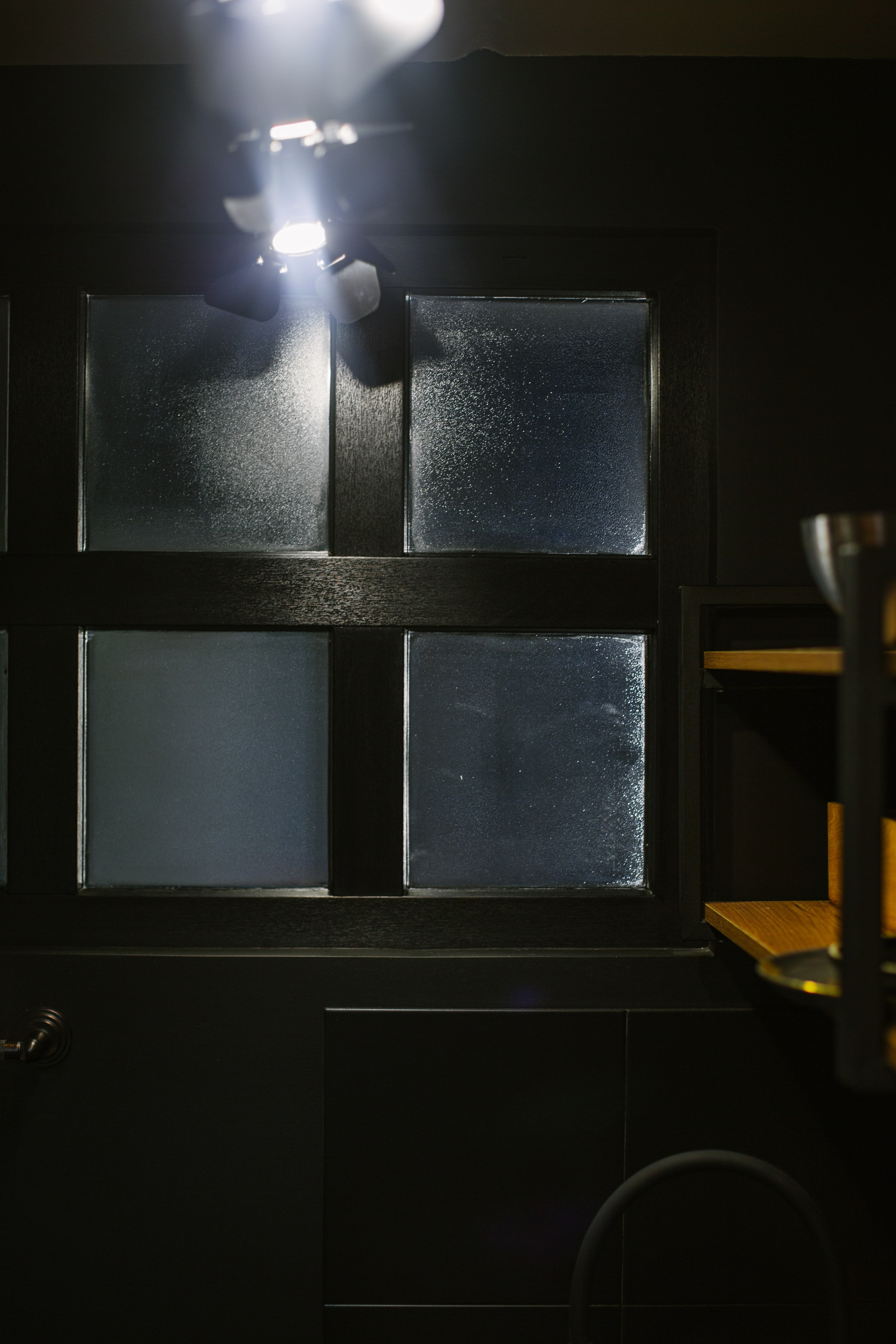 Кошкин дом. Фотограф Оля Батист