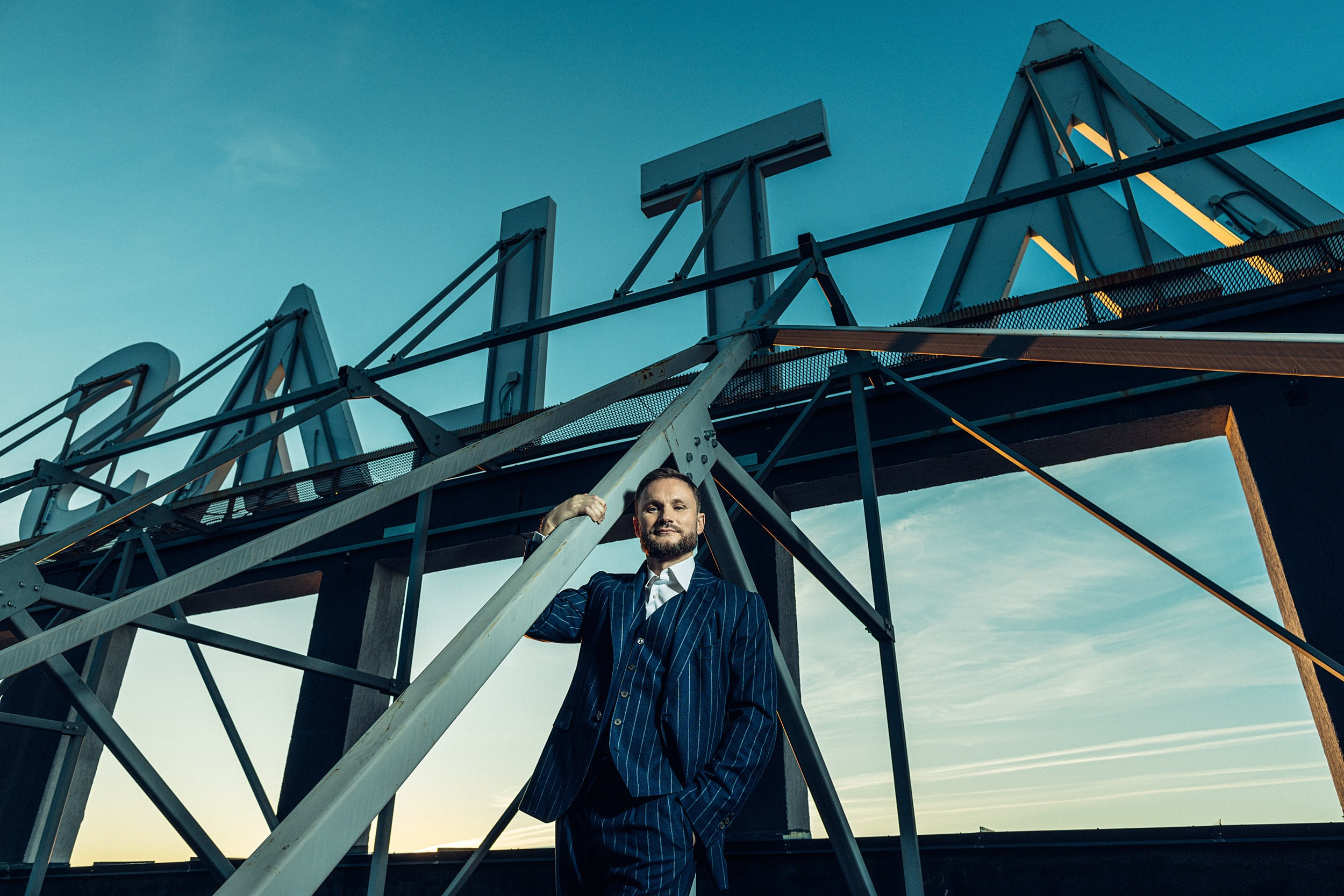 портрет первого лица