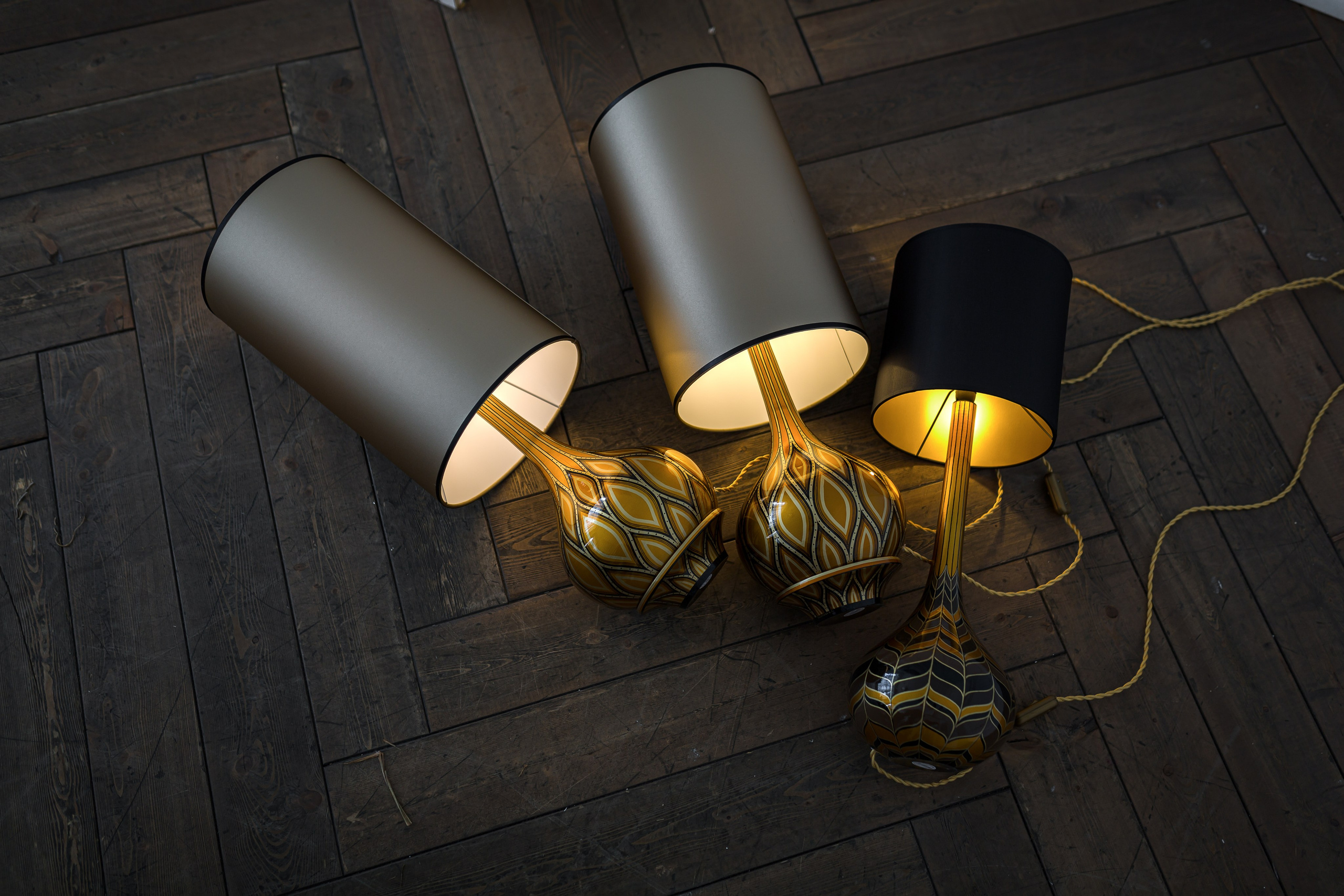 Лампы «Хохлома». Съемки для бизнеса в Москве