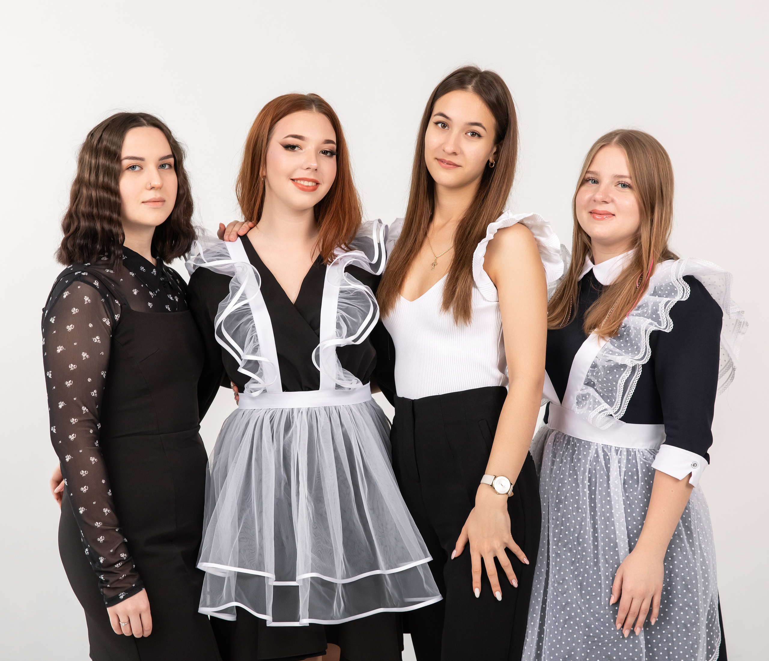 Групповые фото для старших классов в фотостудии. Выпускные альбомы Евгении Виноградовой г. Липецк