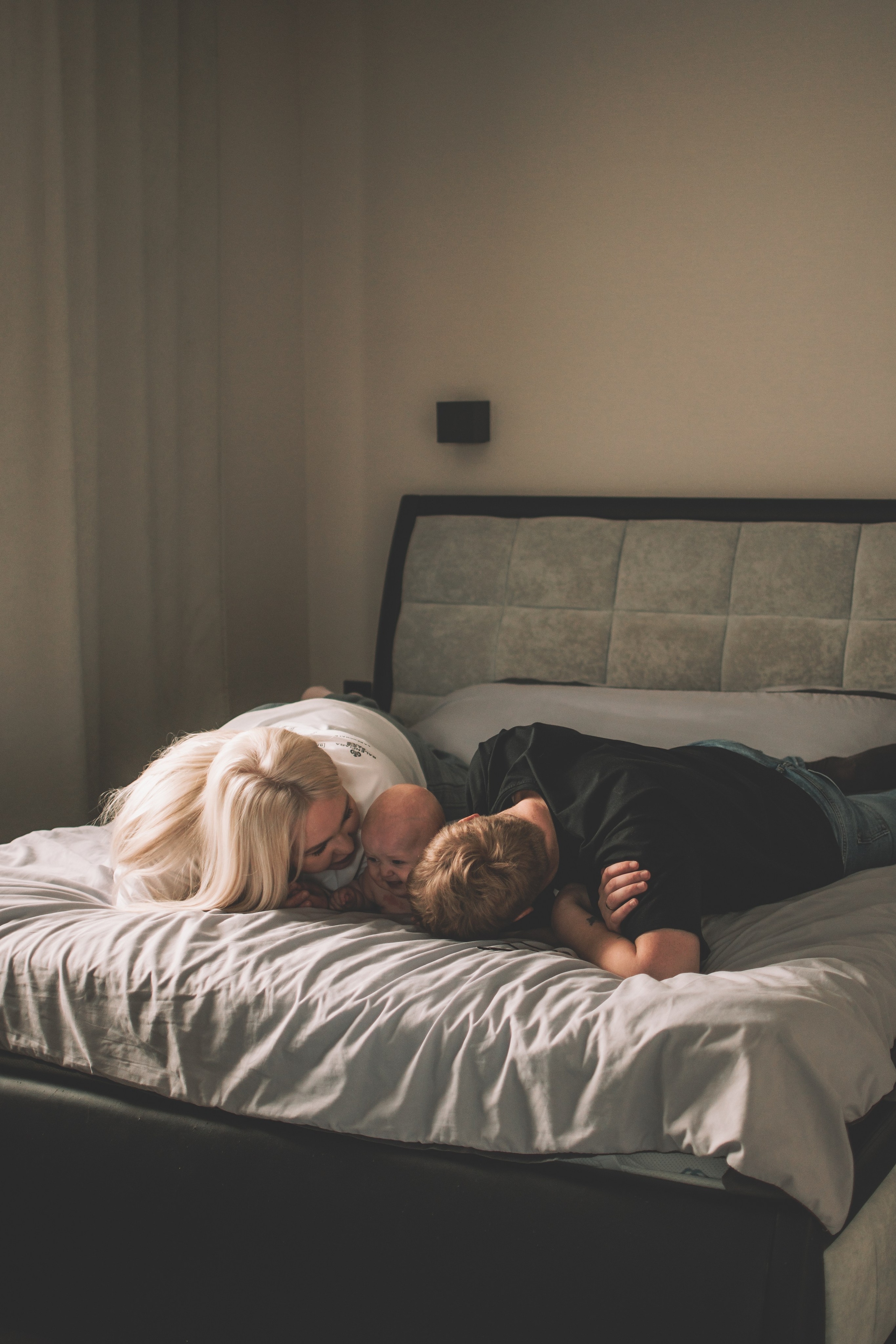 Съемка в честь полгодика. Семейный и свадебный фотограф Губкинский и Ставрополь