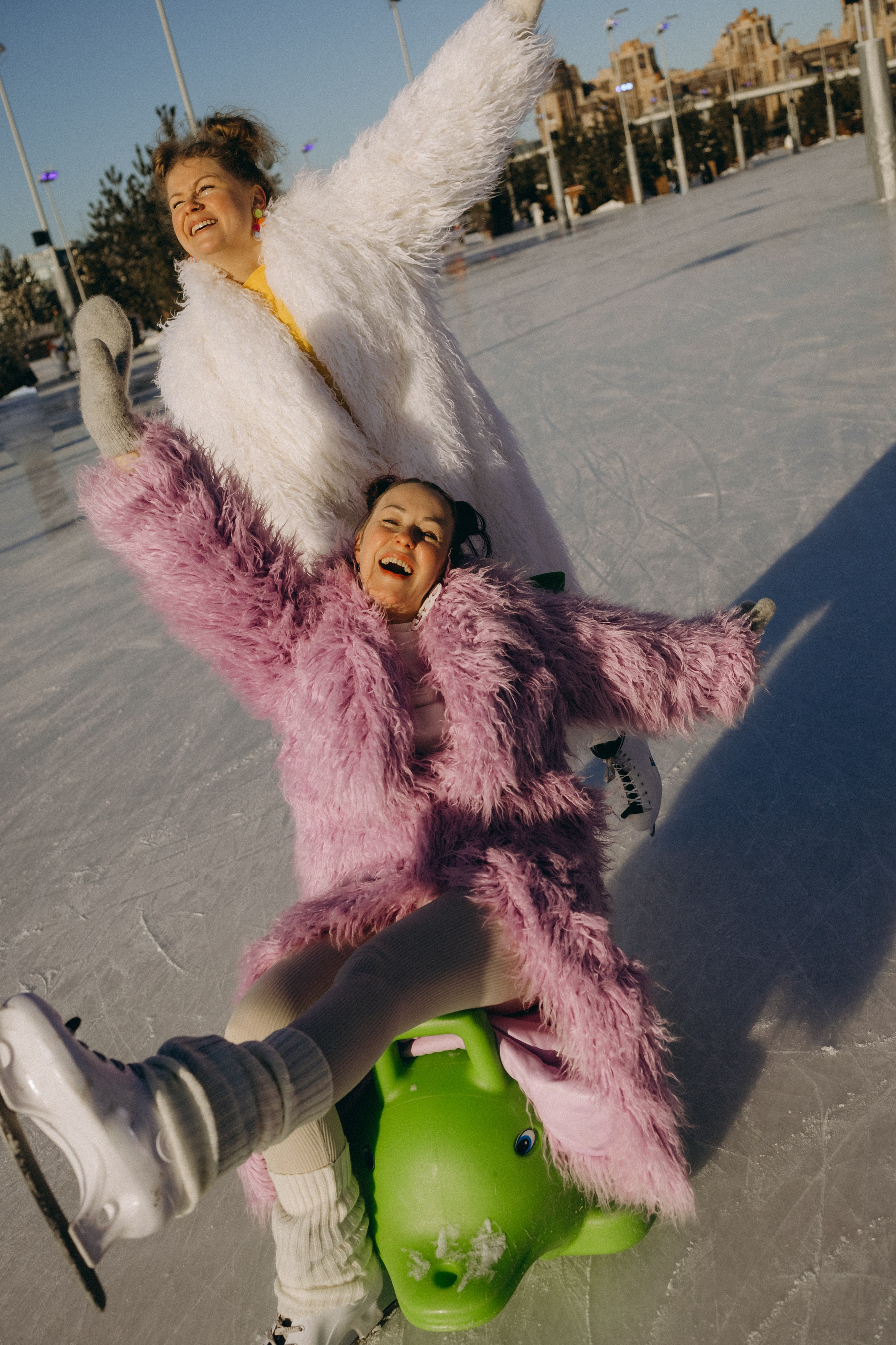 Катя, Арина. Главная