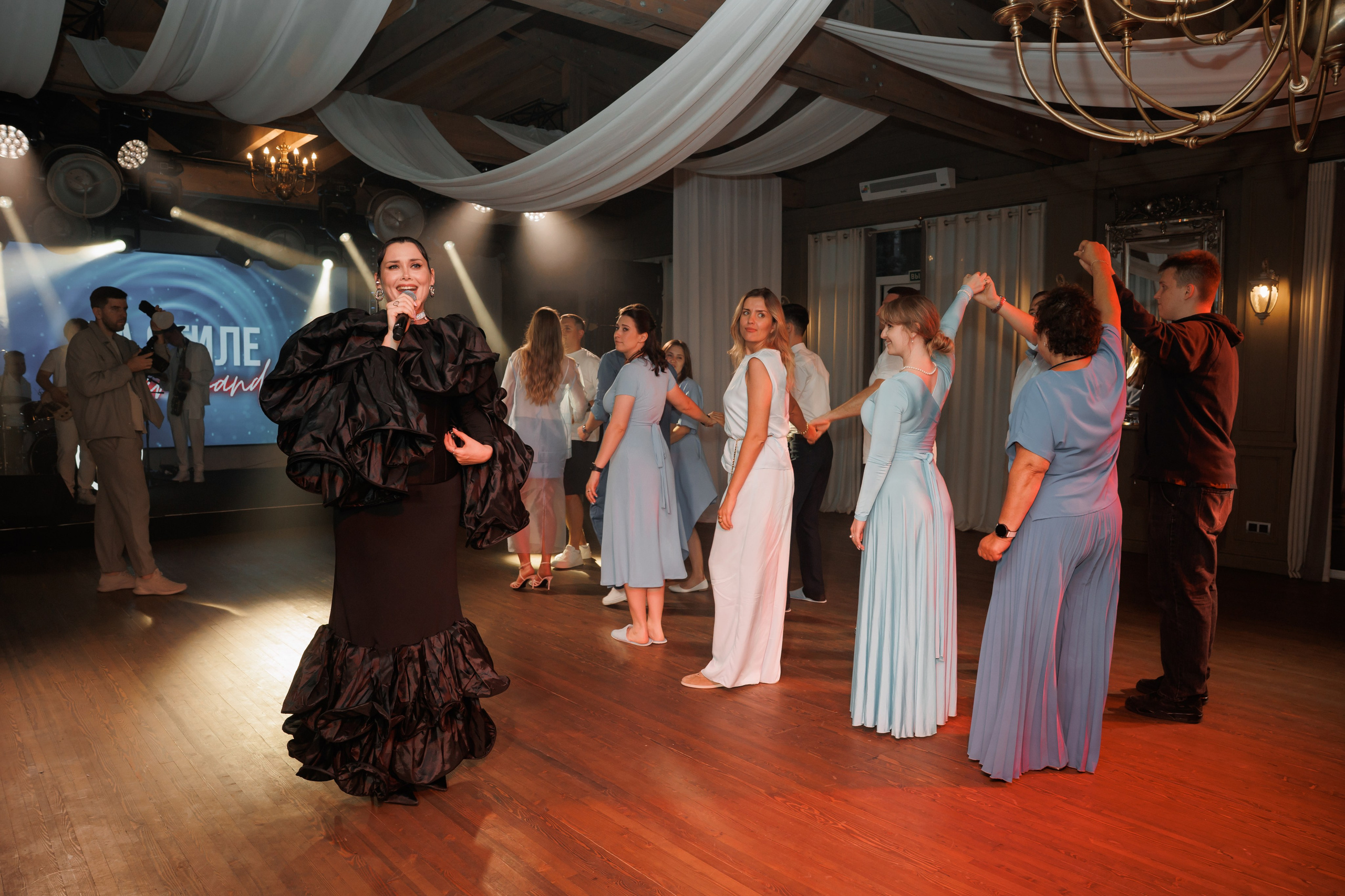 Свадебная фотосессия в отеле Сенешаль. Свадебный и репортажный фотограф (Москва, Королев и другие)