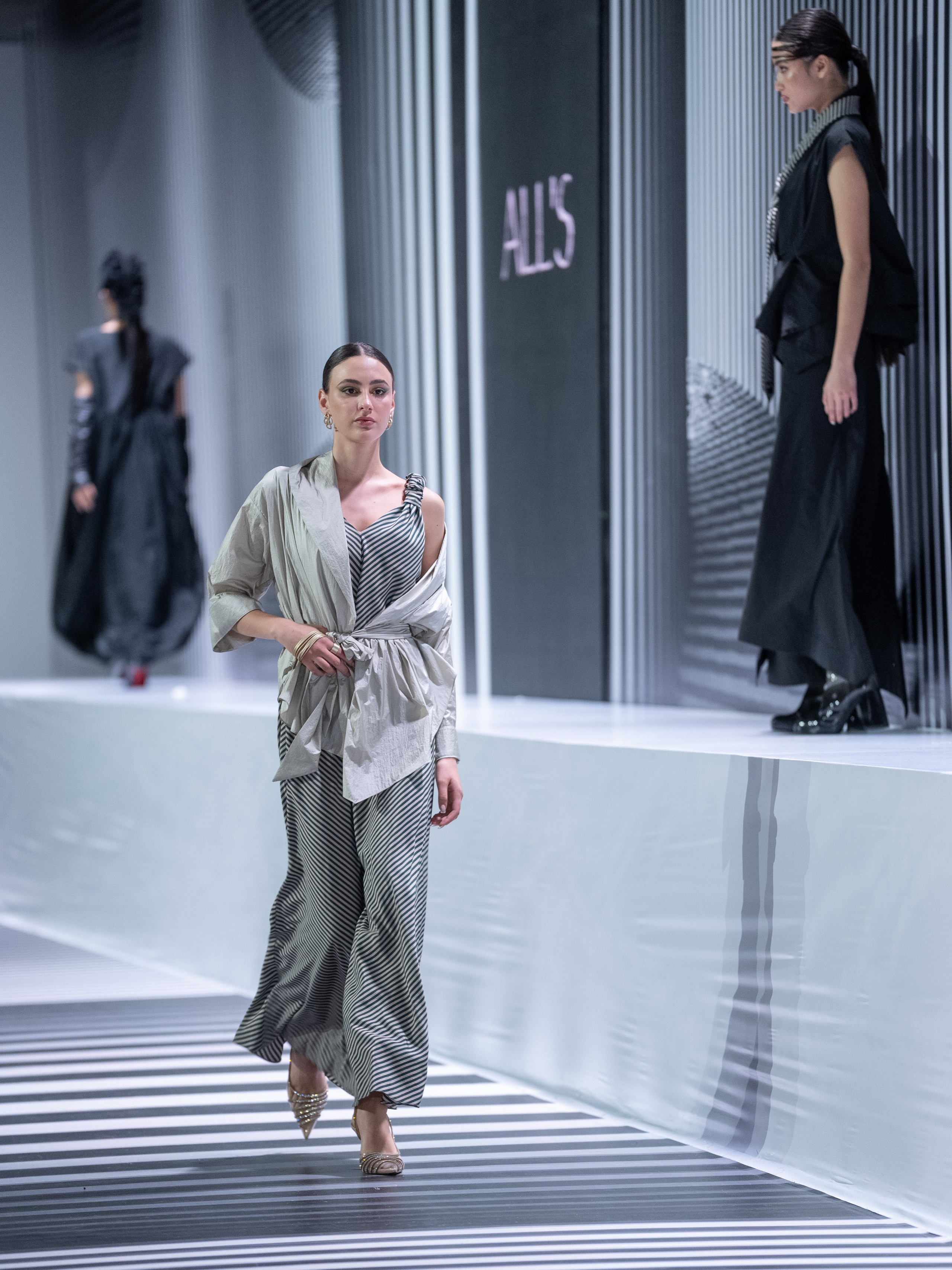 ALL’S (Tanya Levitskaya, Германия). Сайт Алматинского НЮ АРТ, будуар и фэшн фотографа Дениса Карпенко