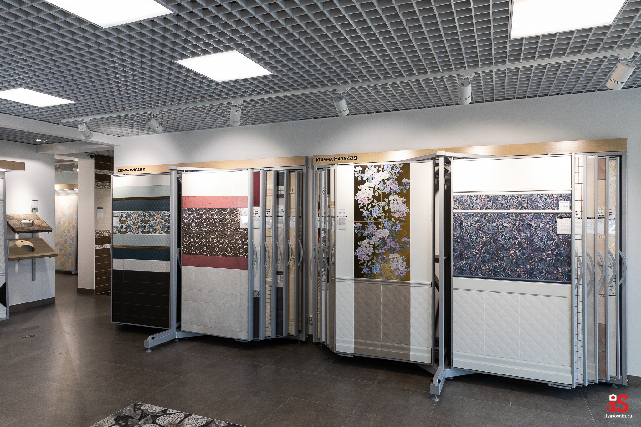 фото для бизнеса, бизнес-фото, бизнес-фотограф, фотоконтент, фото для каталогов, фото для интернет-магазина, фото на сайт, фото товаров, продающие фото товаров, спортивная одежда, каталоги, каталожное фото,