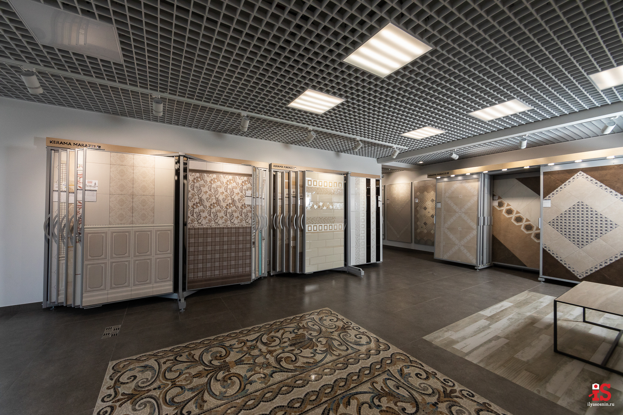 фото для бизнеса, бизнес-фото, бизнес-фотограф, фотоконтент, фото для каталогов, фото для интернет-магазина, фото на сайт, фото товаров, продающие фото товаров, спортивная одежда, каталоги, каталожное фото,