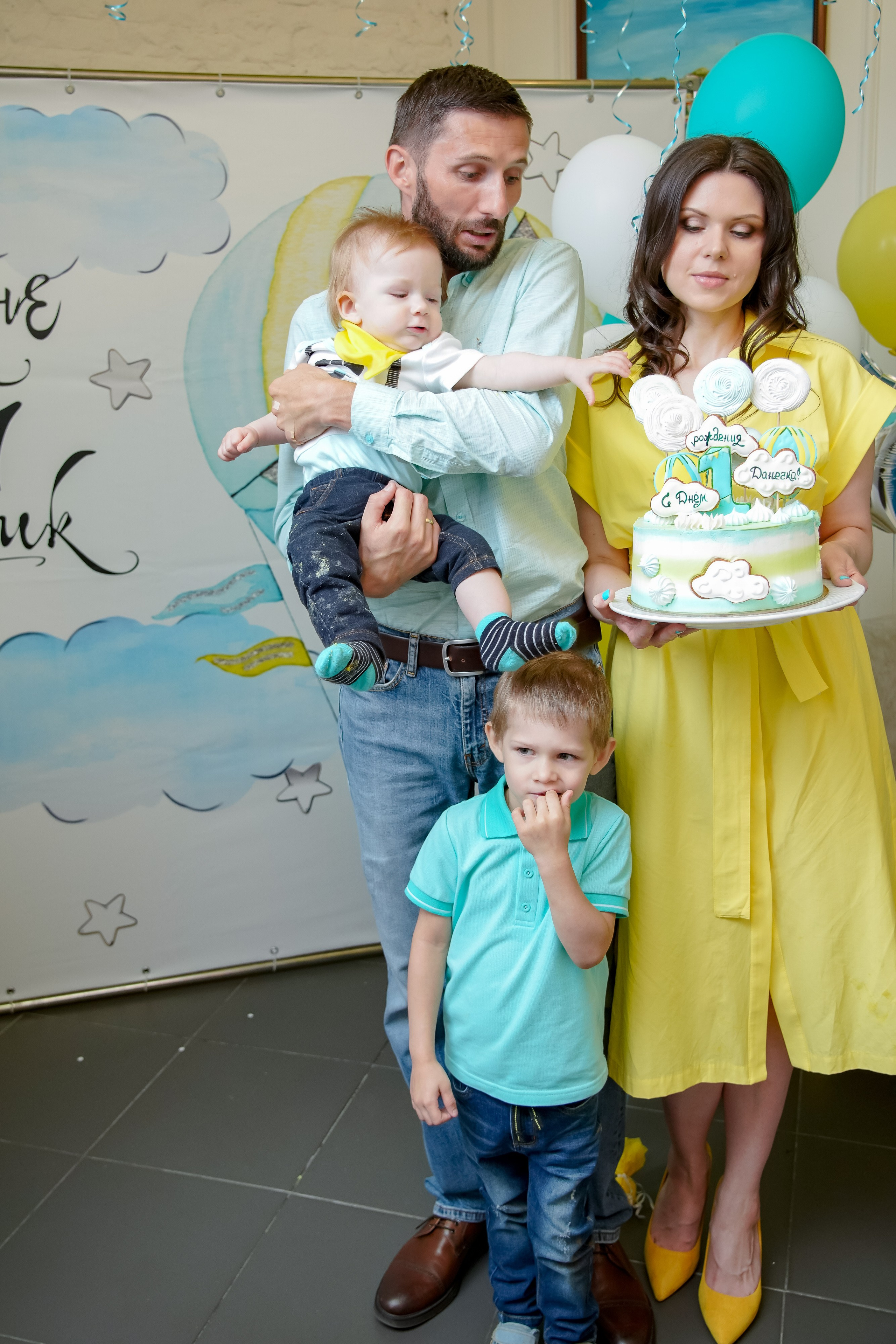 1 год)). Max Matvich and Victoria Basova are professionals in their field