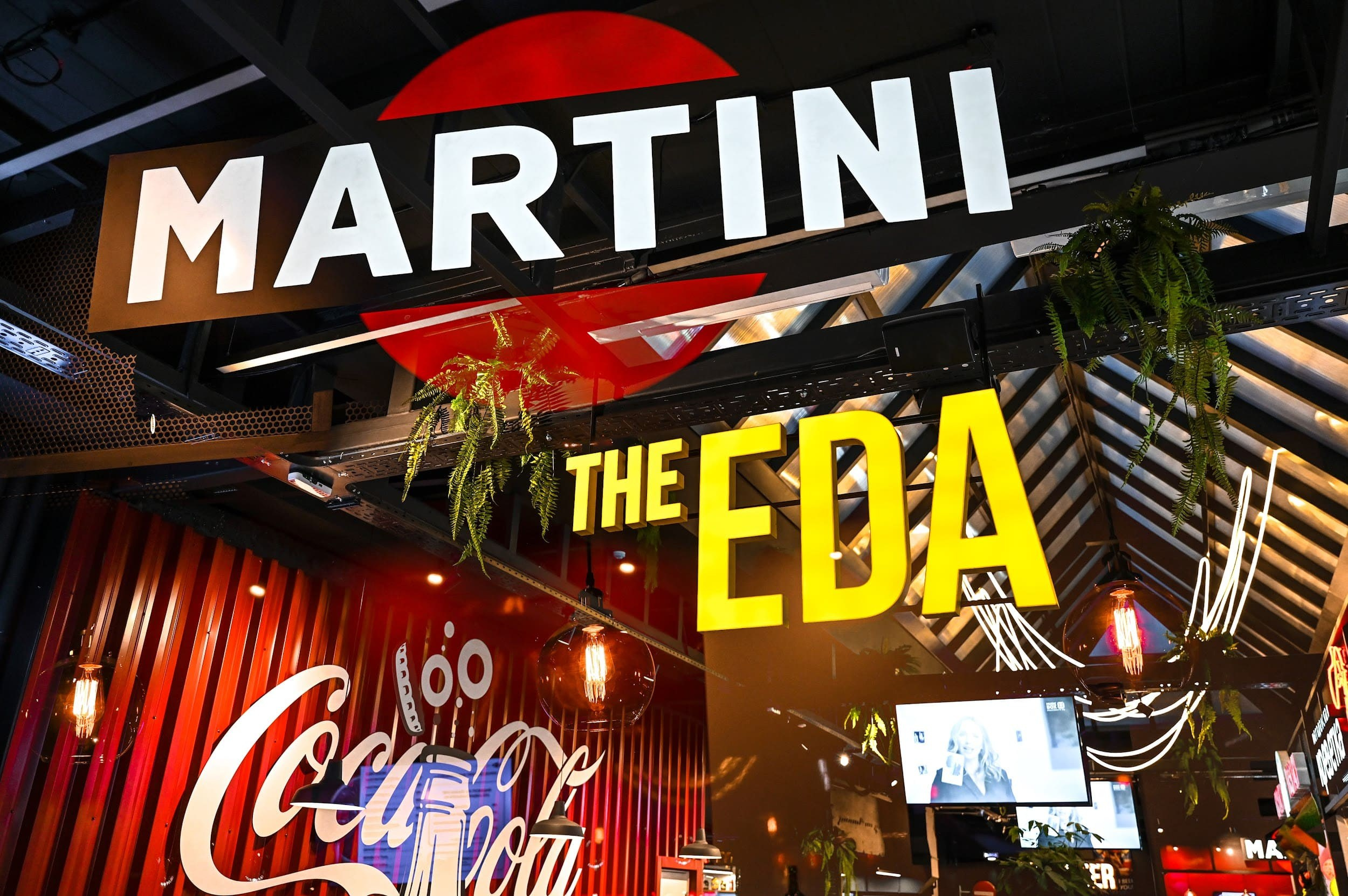 MARTINI. Владимир Дьяконов — Индустриальный и репортажной фотограф в России