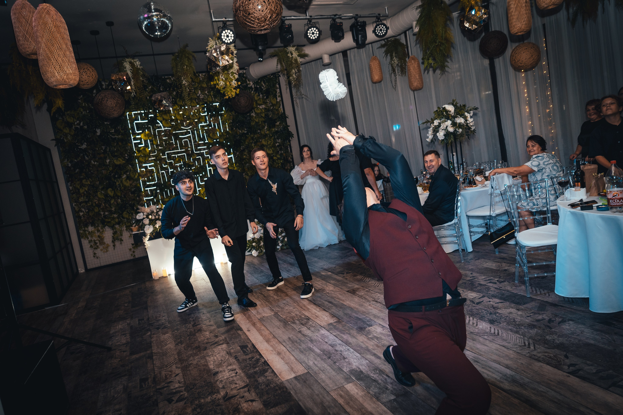 Свадьбы, дни рождения и банкеты. Фотограф и видеограф в Новотитаровской и Краснодаре — Олег Ананко