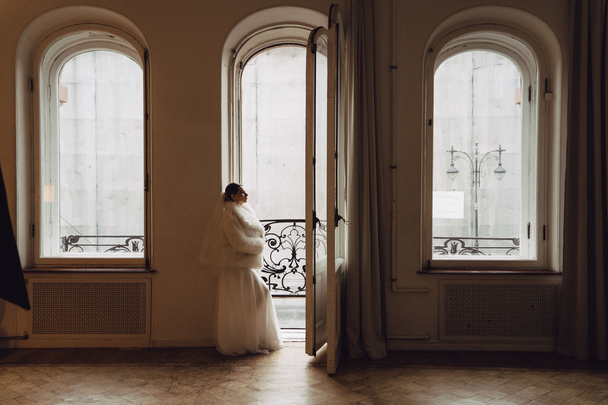 СВАДЕБНАЯ СЬЕМКА ВО ВТОРОМ ДВОРЦЕ (ДЕКАБРЬ) ТАКЖЕ СЬЕМКА В СТУДИИ НА ЧЕРНЫШЕВСКОЙ. Профессиональный фотограф, Санкт-Петербург — Виктория Богомолова