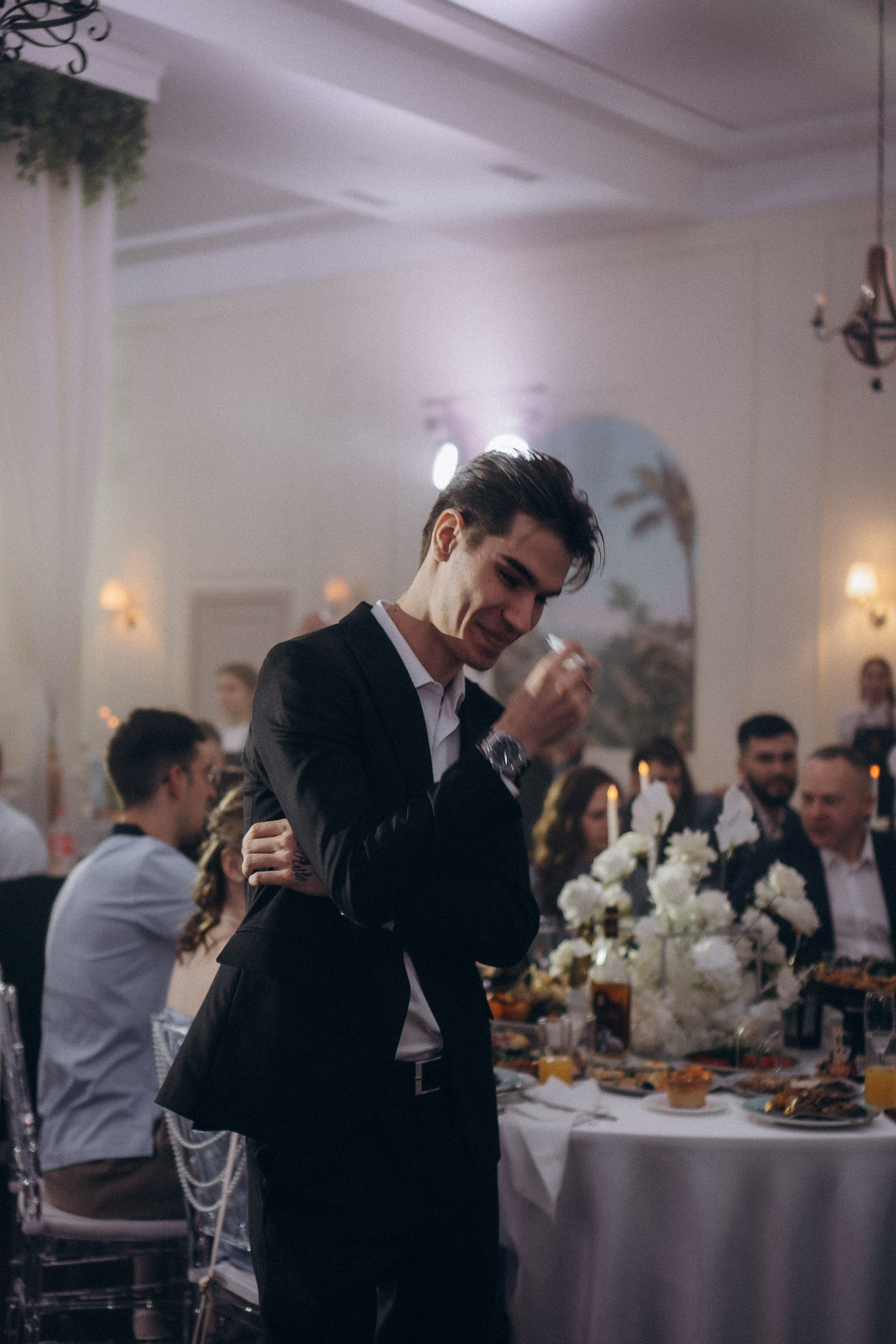 СВАДЕБНАЯ СЬЕМКА СБОРОВ В ОТЕЛЕ И ВЫЕЗД НА ЦЕРЕМОНИЮ (СНЯТО В СИБИРЕ В НИЖНЕВАРТОВСКЕ). Профессиональный фотограф, Санкт-Петербург — Виктория Богомолова