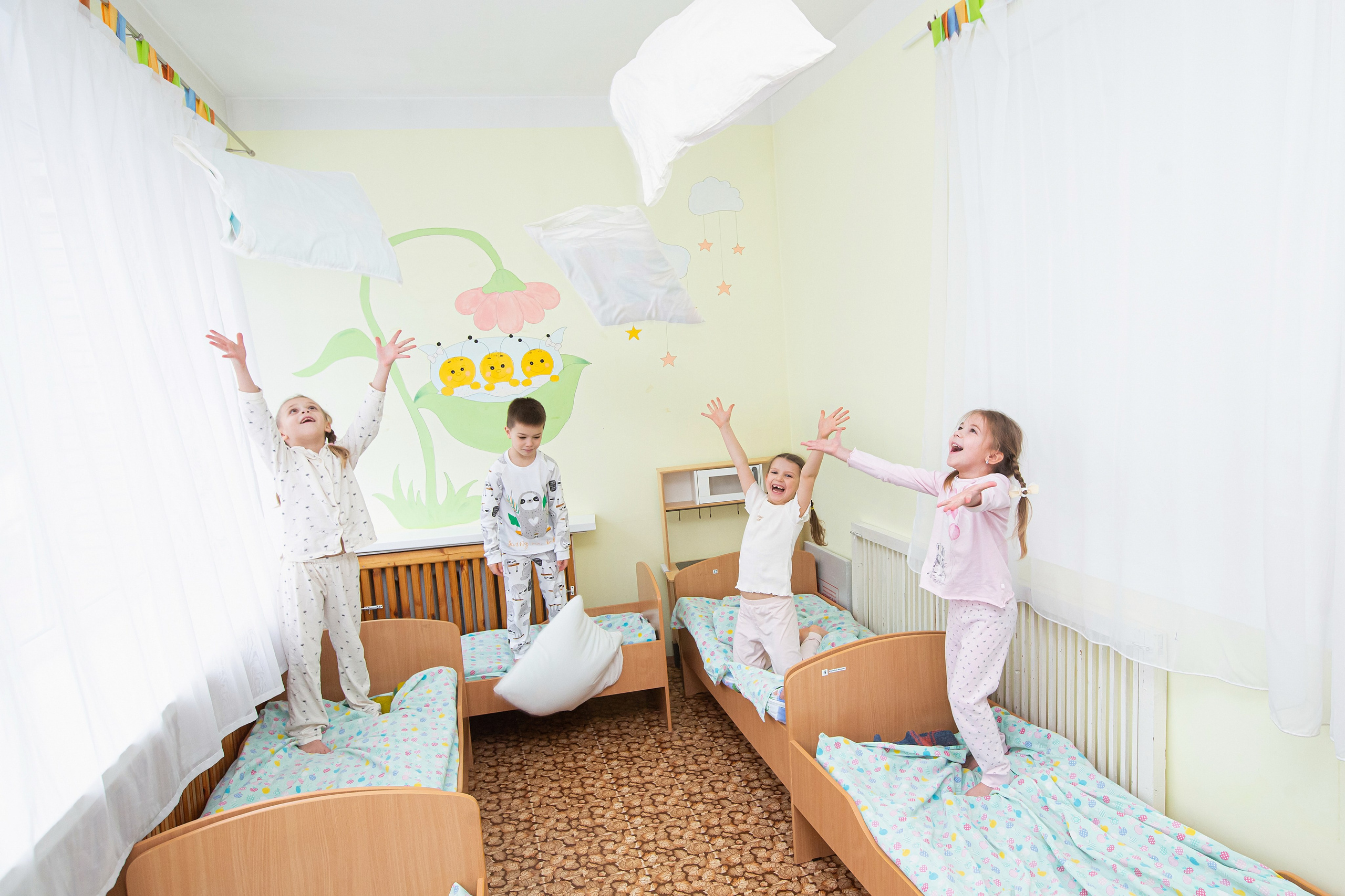 Спальня в детском саду. Свадебный, семейный, детский фотограф в Санкт-Петербурге