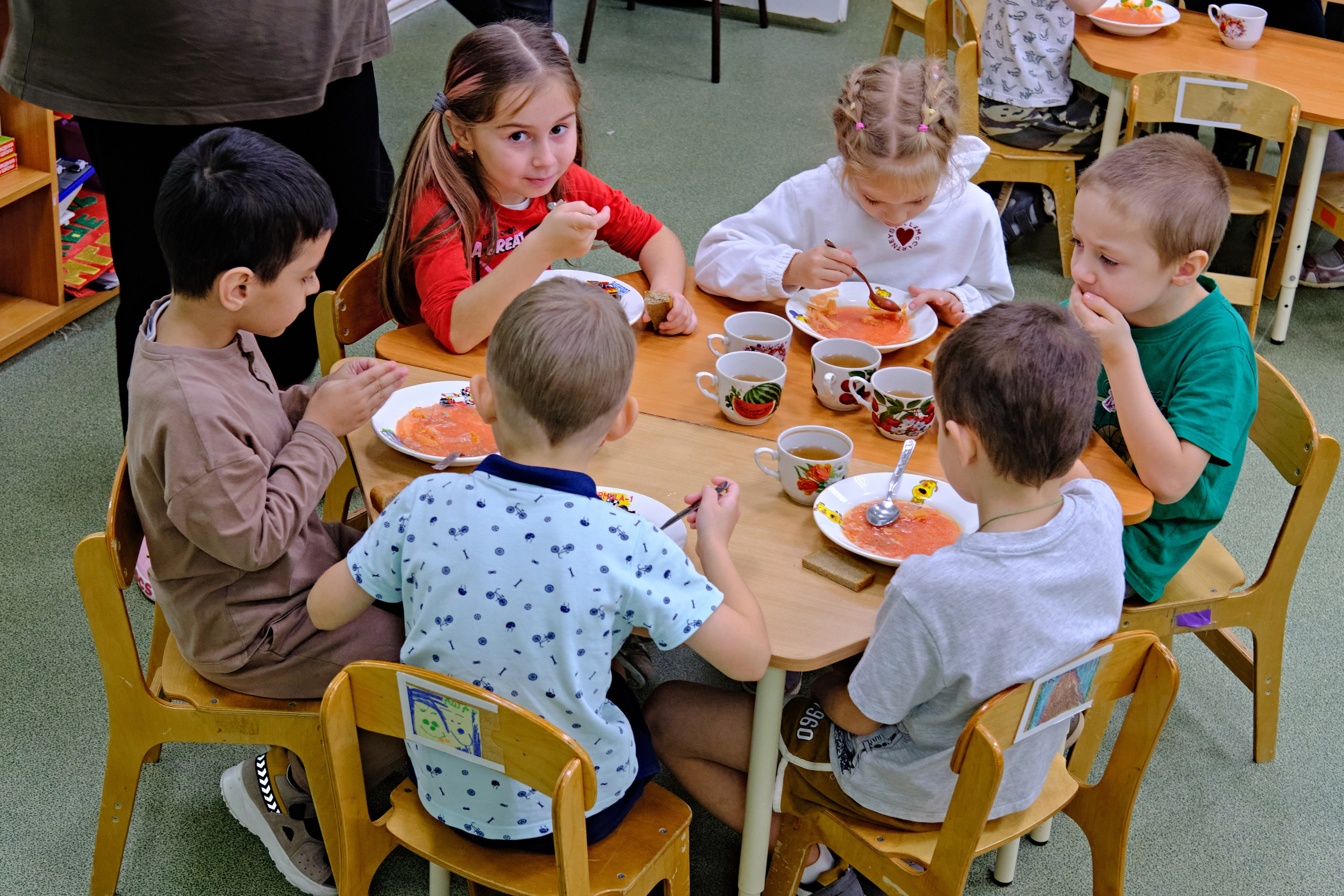 Забронировать услугу «Выпускной альбом» у фотографа Кати Вербицкой. К-КАДР — фото и видео для маркетплейсов в СПб
